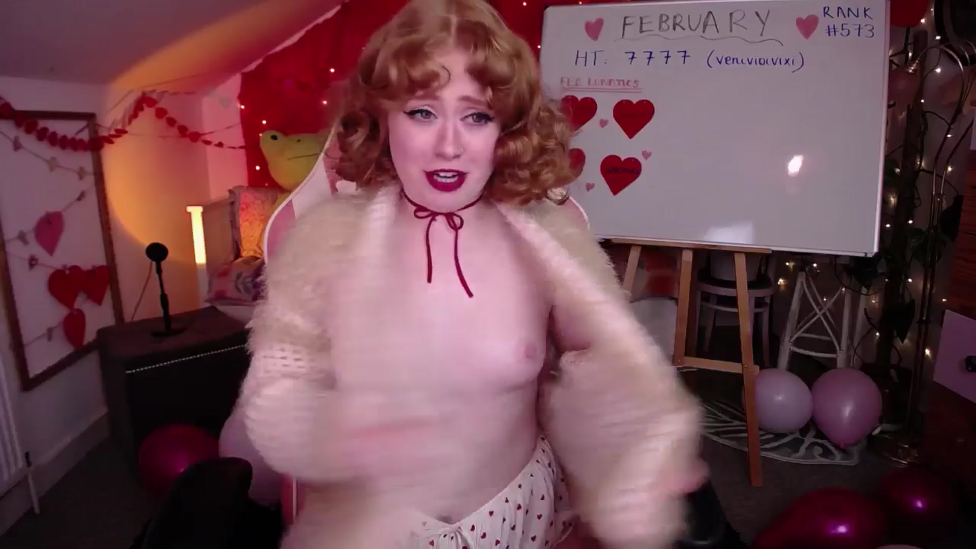 Gallery image thumbnail from LunaRoux's myfreecams stream on, 02/19/2025, 01:14 image 19 of 20
