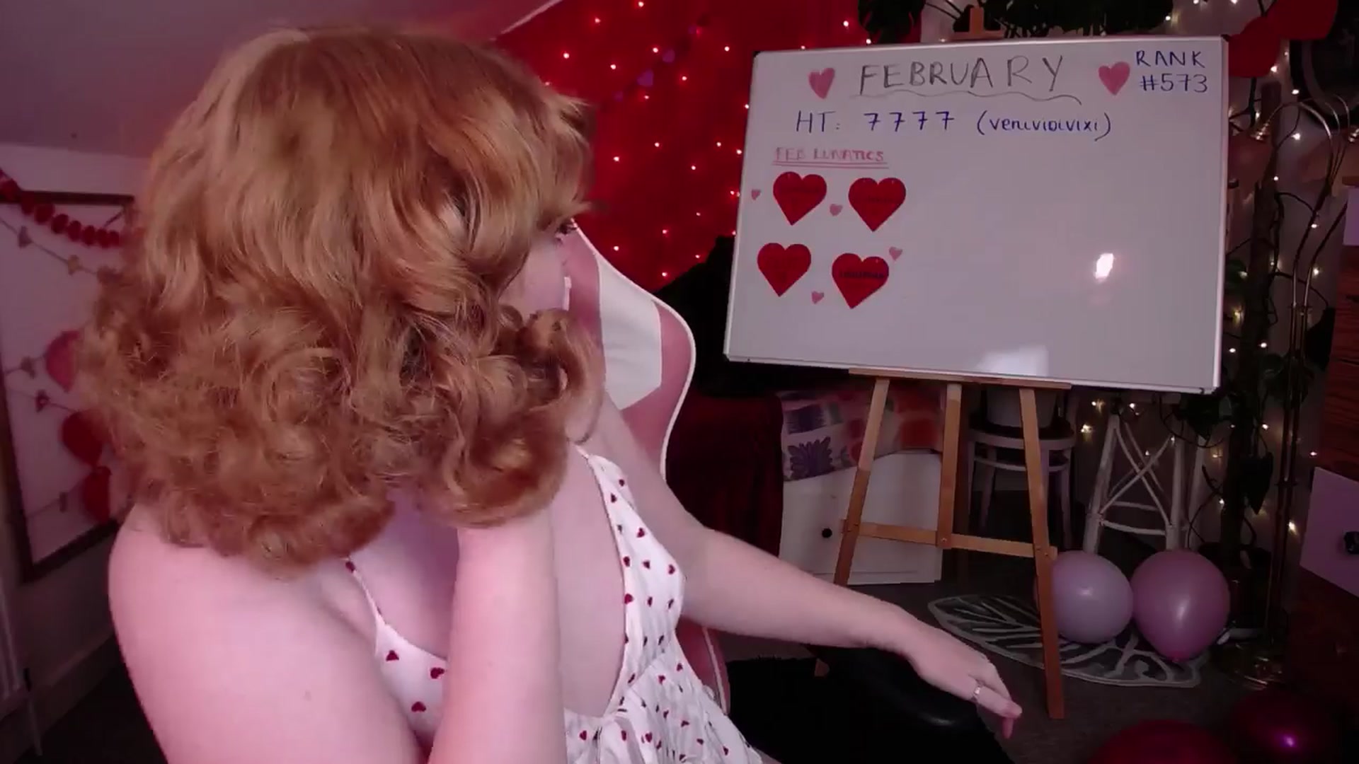 Gallery image thumbnail from LunaRoux's myfreecams stream on, 02/19/2025, 01:14 image 13 of 20