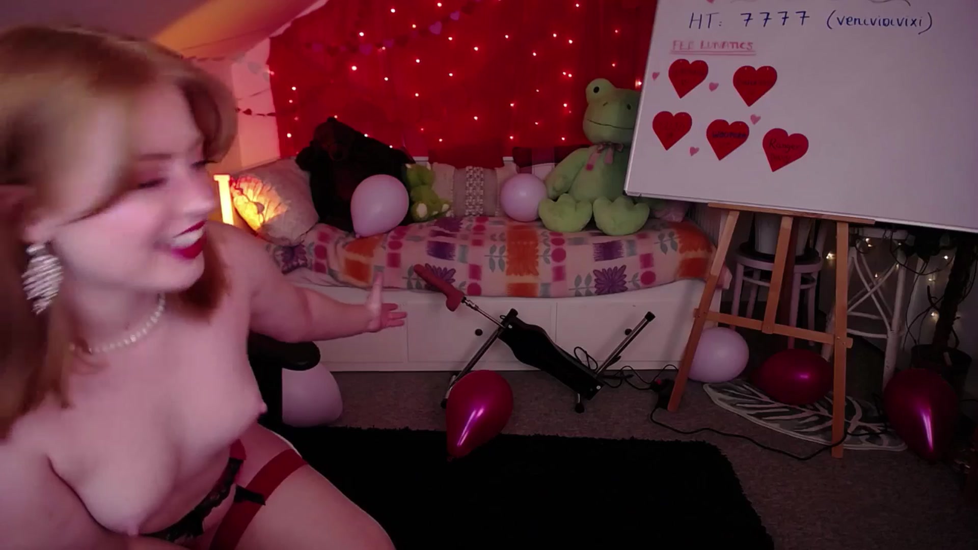Gallery image thumbnail from LunaRoux's myfreecams stream on, 02/27/2025, 22:50 image 20 of 20