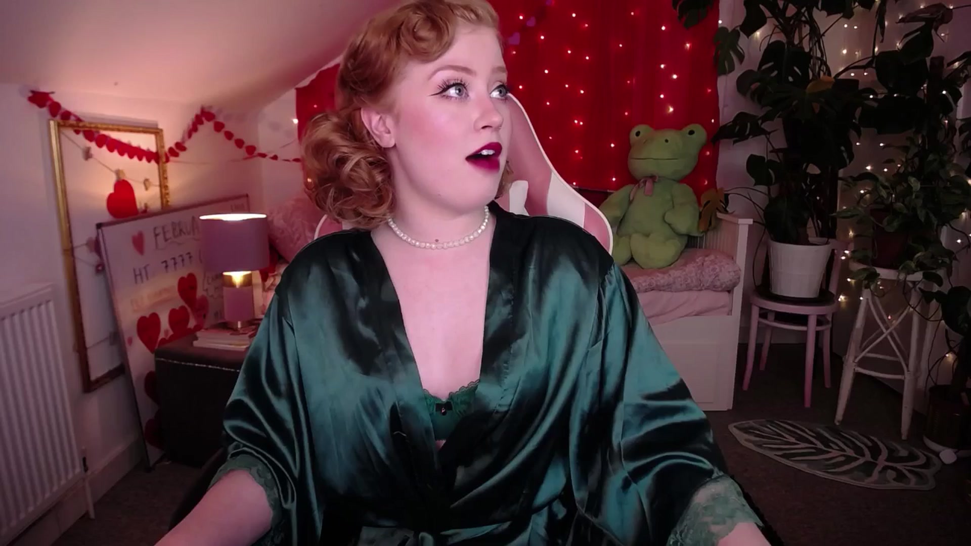 Gallery image thumbnail from LunaRoux's myfreecams stream on, 03/11/2025, 24:33 image 4 of 20