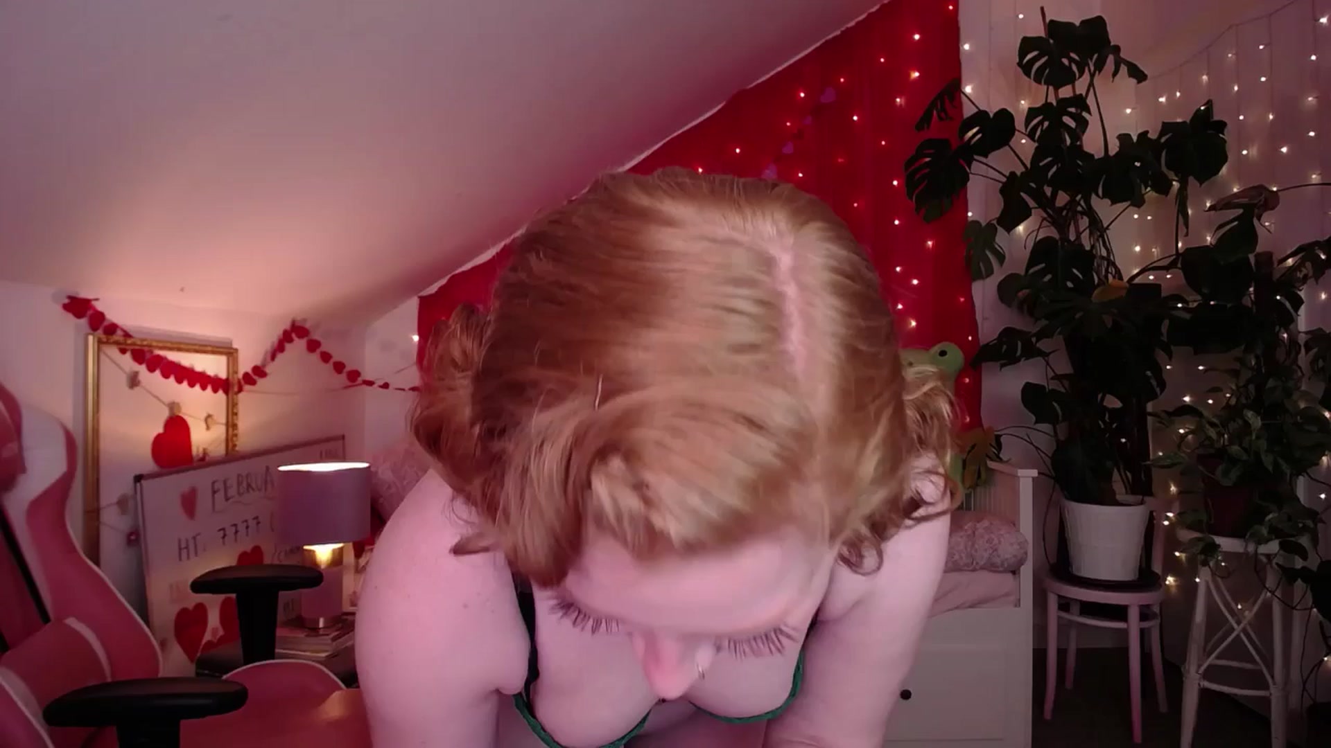 Gallery image thumbnail from LunaRoux's myfreecams stream on, 03/11/2025, 24:33 image 8 of 20