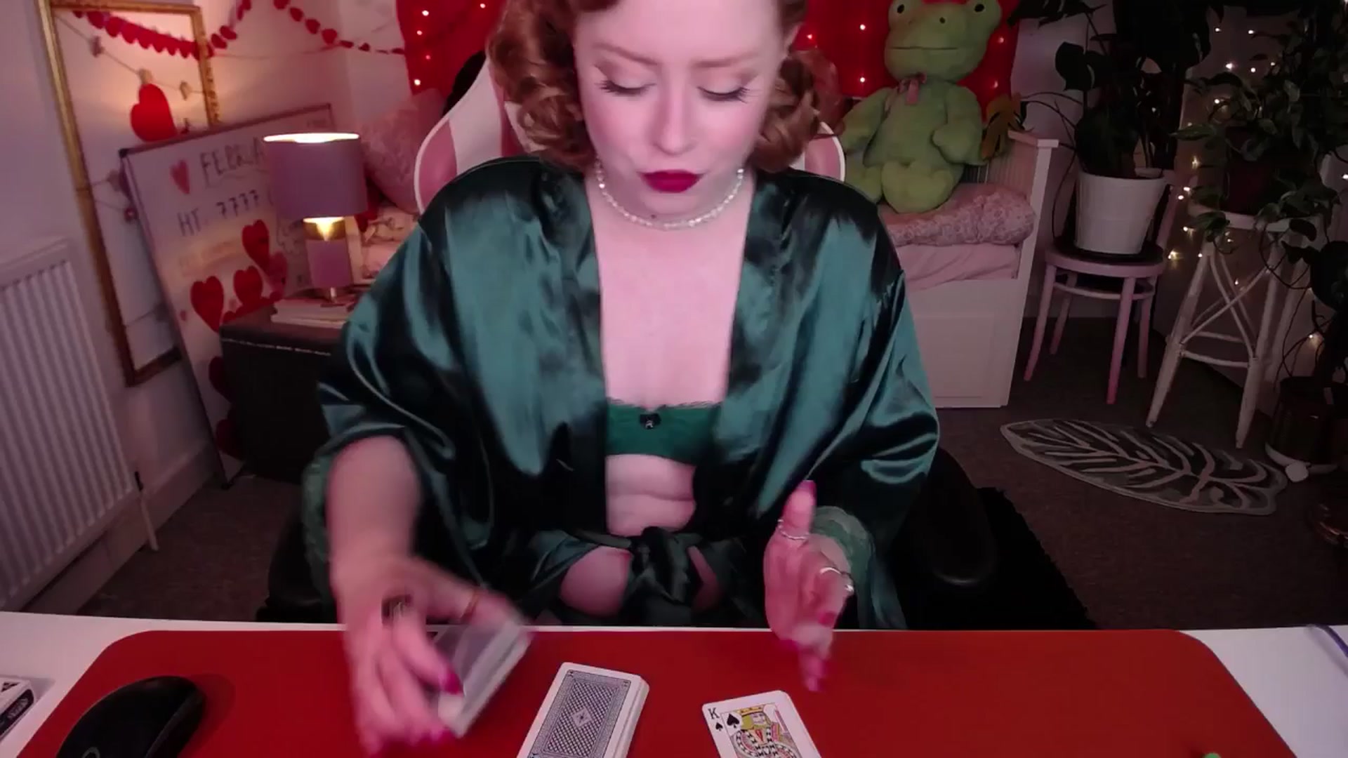 Gallery image thumbnail from LunaRoux's myfreecams stream on, 03/11/2025, 24:33 image 6 of 20