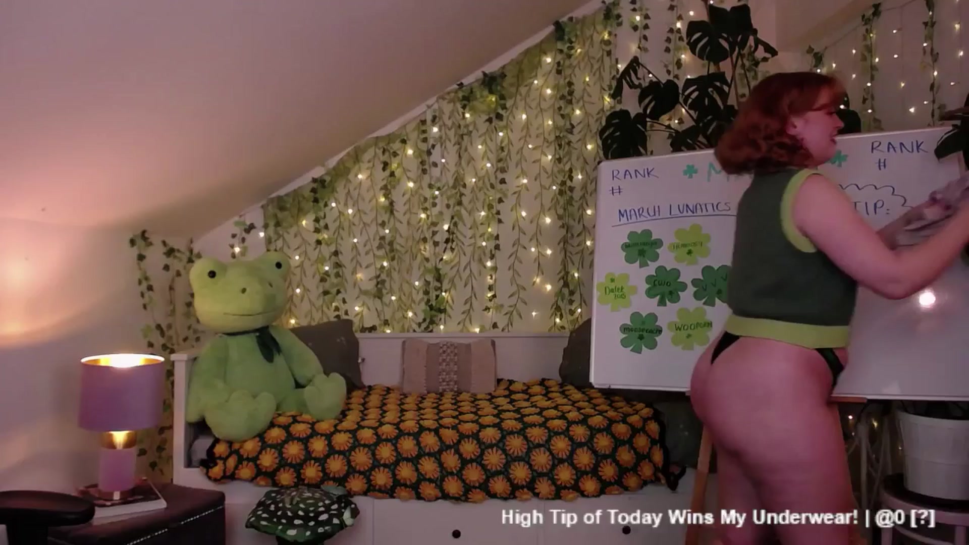 Gallery image thumbnail from LunaRoux's myfreecams stream on, 03/18/2025, 22:03 image 2 of 20