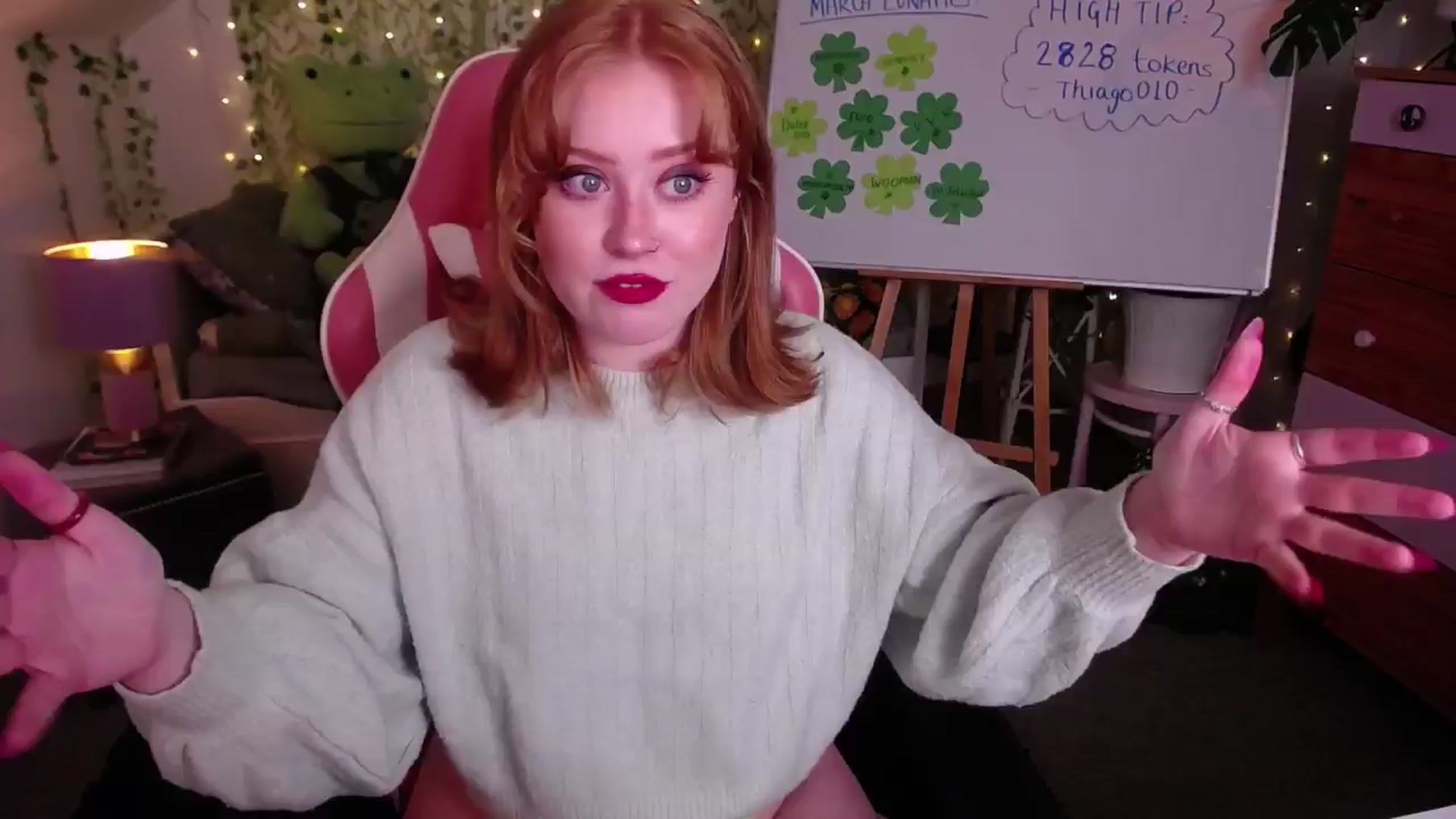 Gallery image thumbnail from LunaRoux's myfreecams stream on, 03/26/2025, 01:15 image 3 of 20