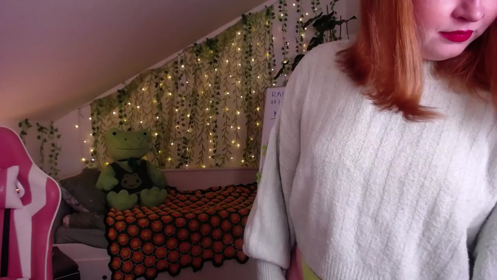 Gallery image thumbnail from LunaRoux's myfreecams stream on, 03/26/2025, 01:15 image 4 of 20