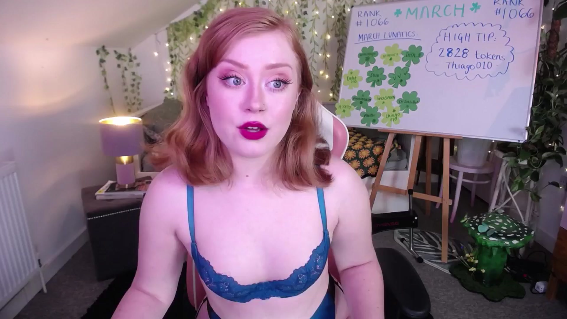 Gallery image thumbnail from LunaRoux's myfreecams stream on, 03/31/2025, 21:41 image 5 of 20