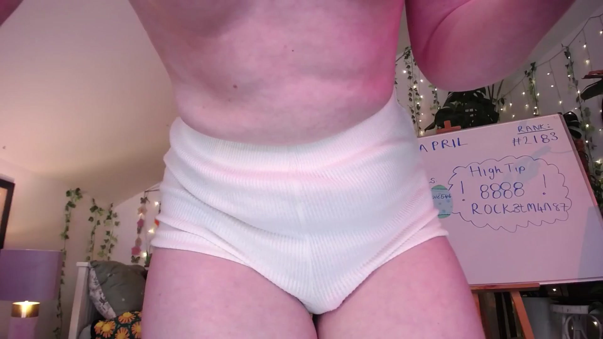 Gallery image thumbnail from LunaRoux's myfreecams stream on, 04/25/2025, 01:02 image 13 of 20