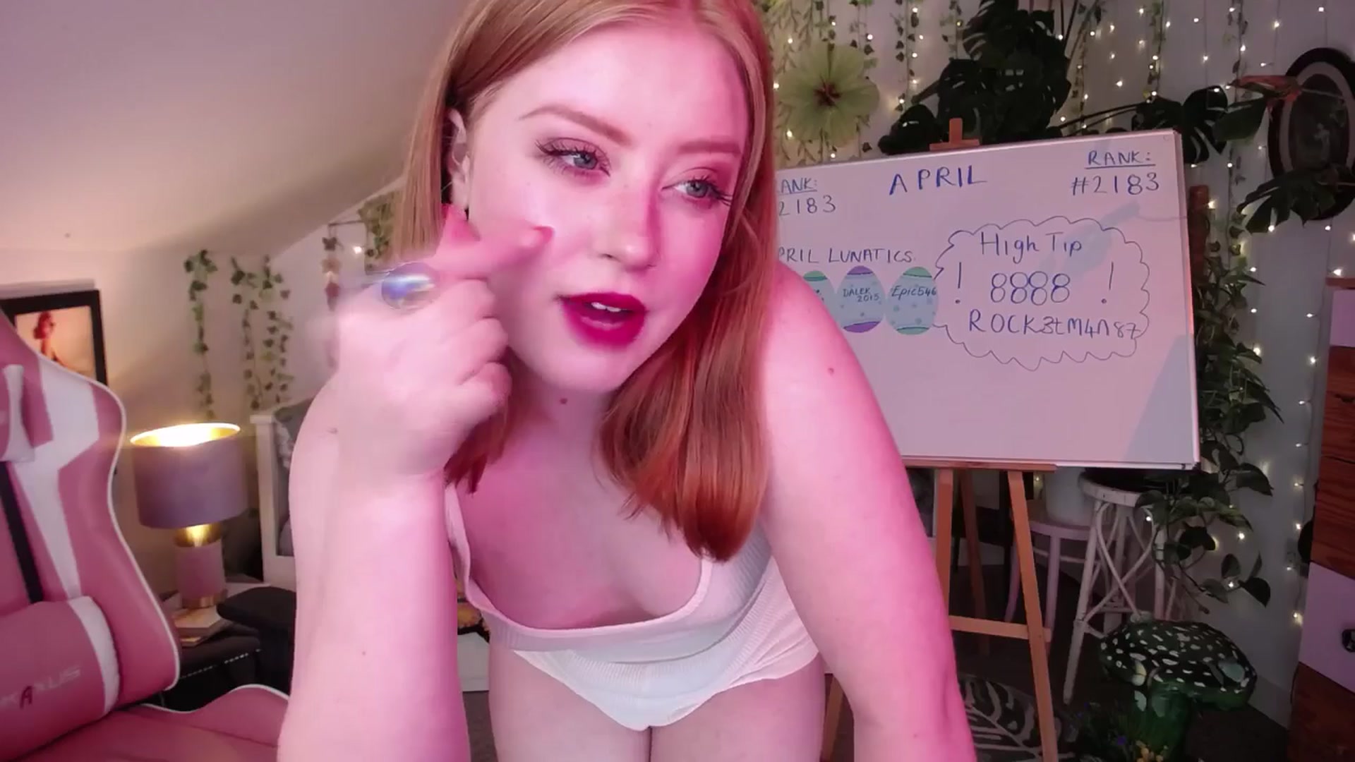 Gallery image thumbnail from LunaRoux's myfreecams stream on, 04/25/2025, 01:02 image 7 of 20