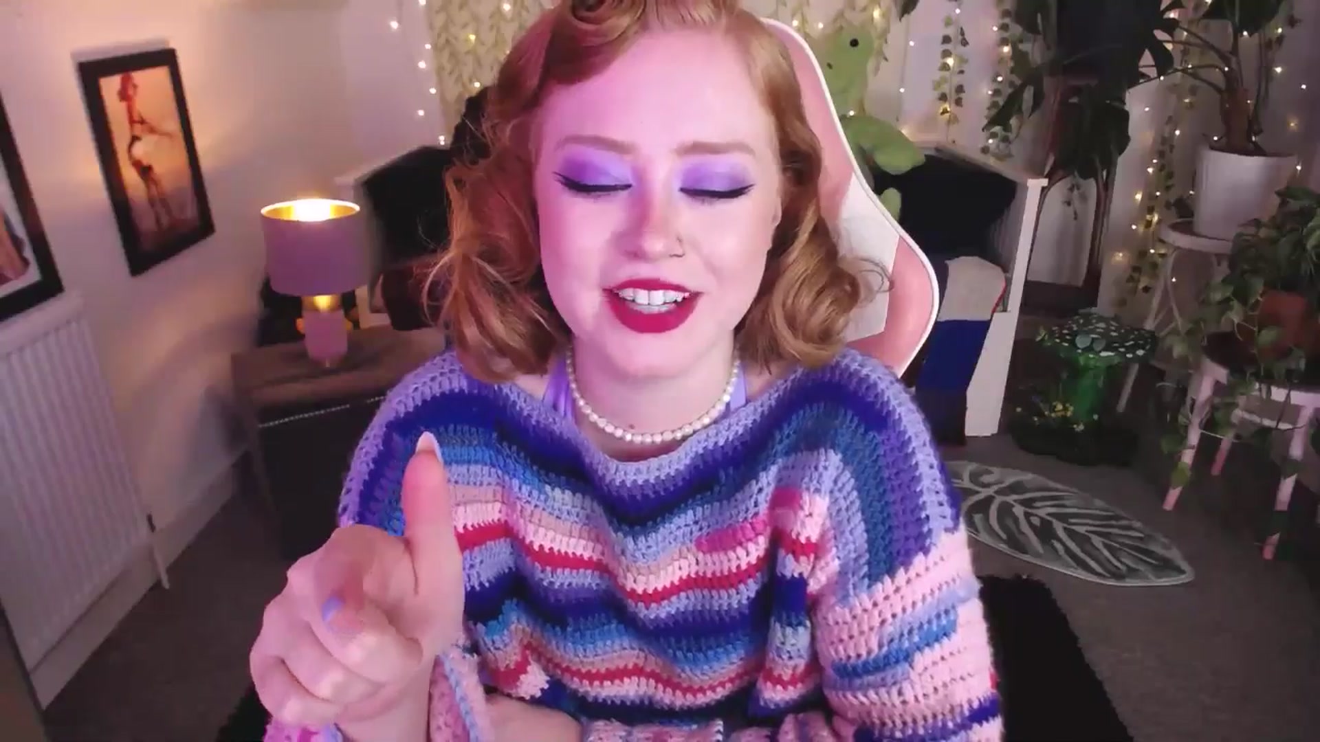 Gallery image thumbnail from LunaRoux's myfreecams stream on, 09/25/2025, 21:58 image 11 of 20