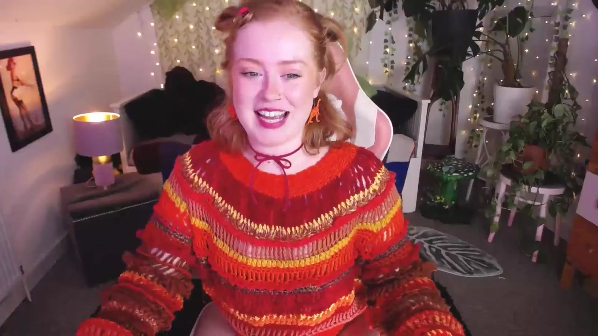 Gallery image thumbnail from LunaRoux's myfreecams stream on, 09/27/2025, 21:38 image 2 of 20