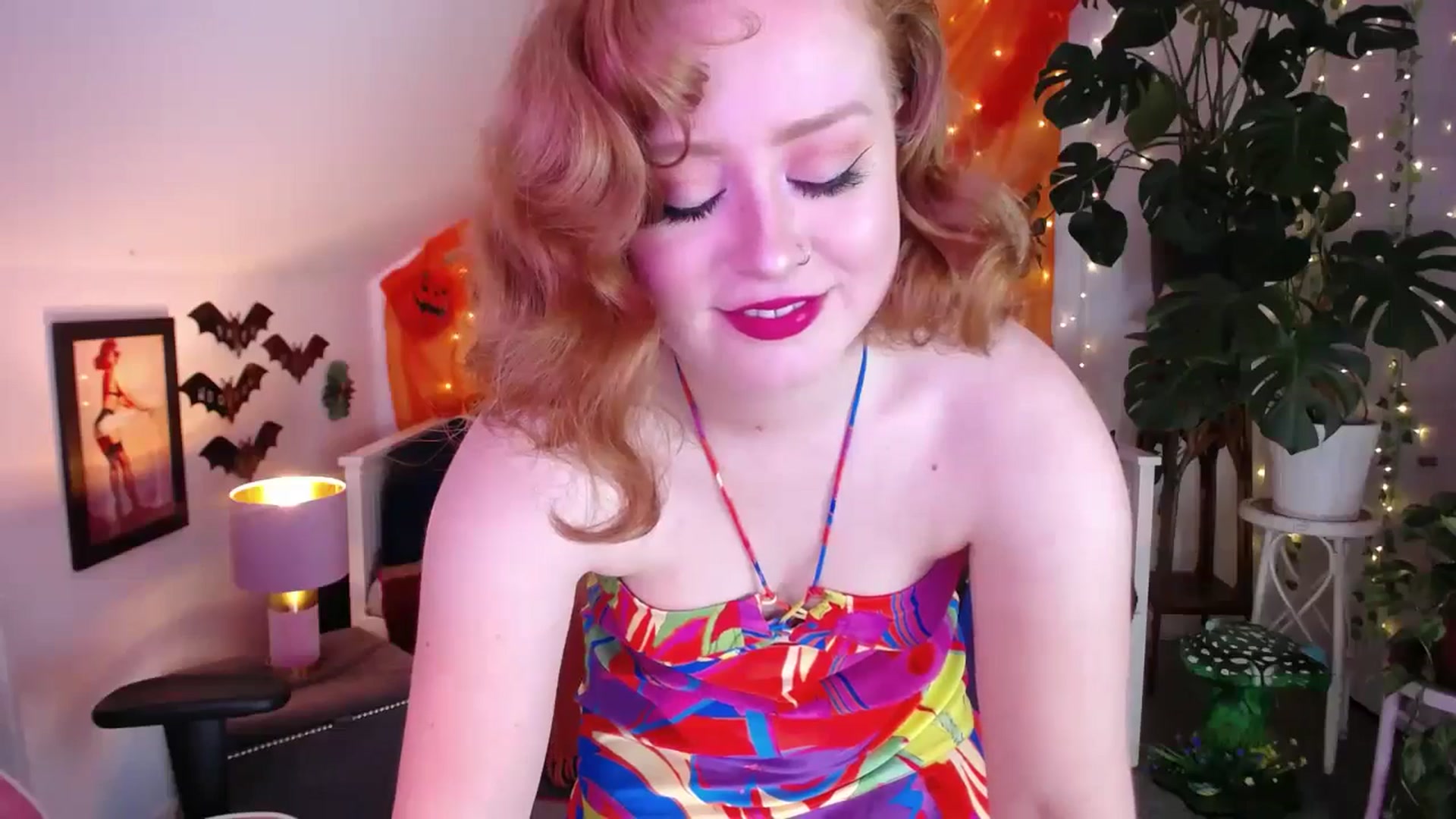 Gallery image thumbnail from LunaRoux's myfreecams stream on, 10/15/2025, 20:43 image 11 of 20