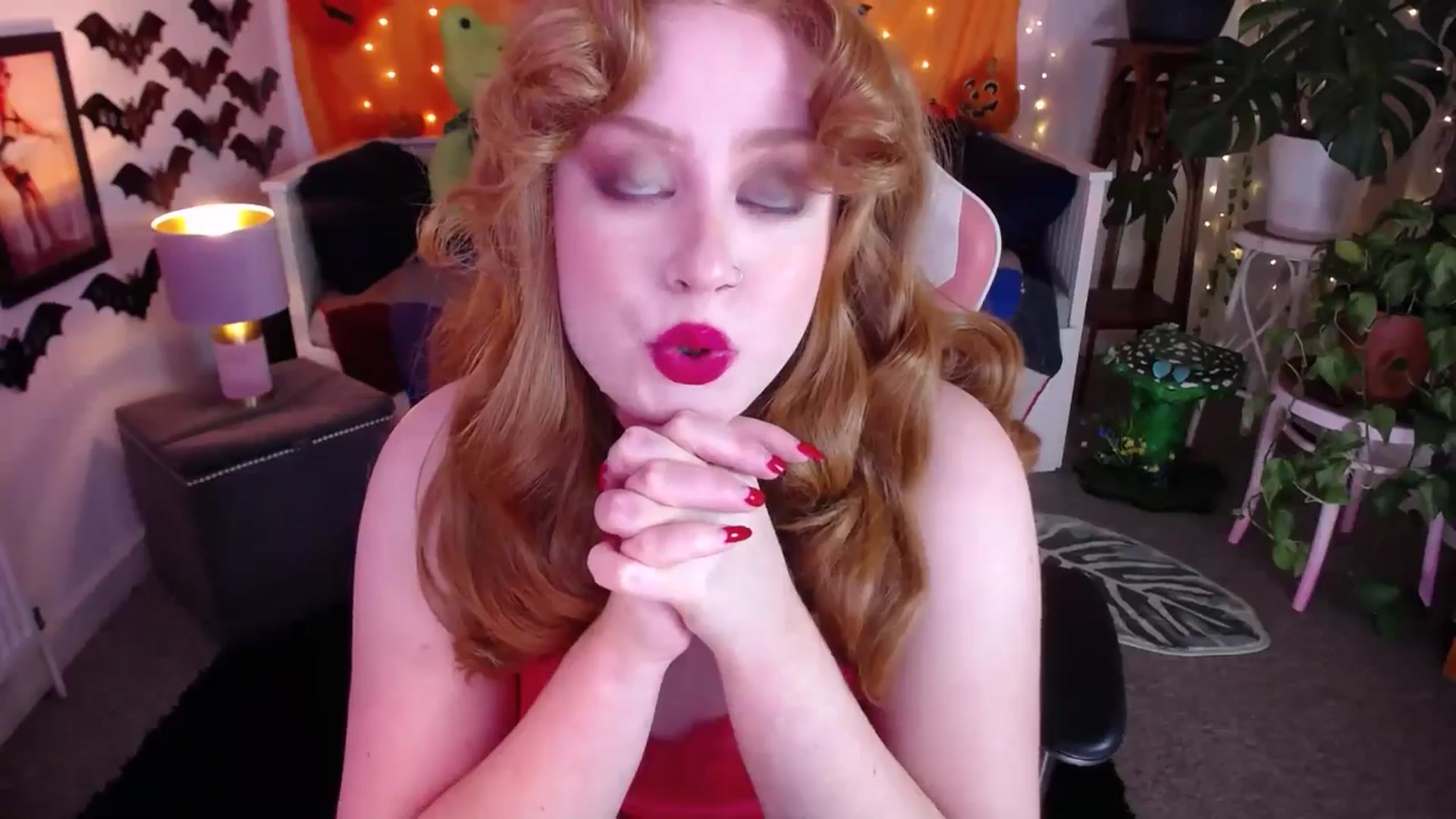 Gallery image thumbnail from LunaRoux's myfreecams stream on, 10/29/2025, 23:20 image 7 of 20