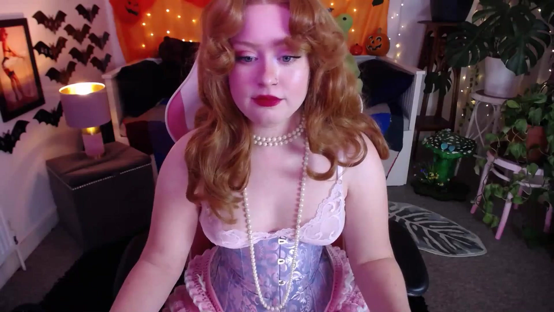 Gallery image thumbnail from LunaRoux's myfreecams stream on, 11/06/2025, 22:02 image 20 of 20