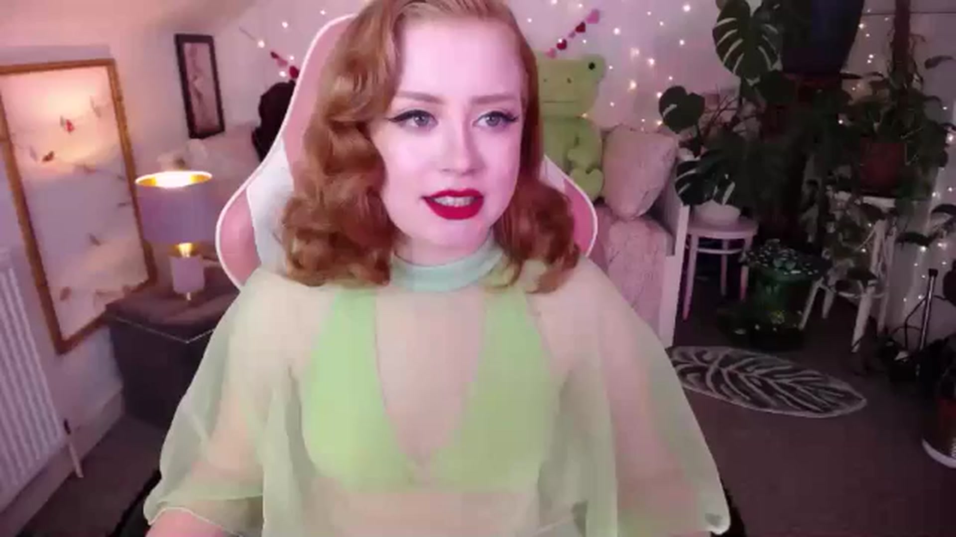 Gallery image thumbnail from LunaRoux's myfreecams stream on, 01/26/2026, 23:20 image 1 of 20