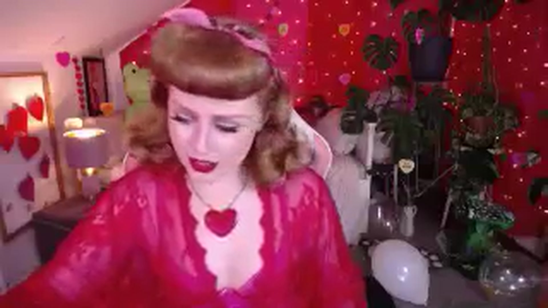 Gallery image thumbnail from LunaRoux's myfreecams stream on, 02/06/2026, 20:28 image 19 of 20