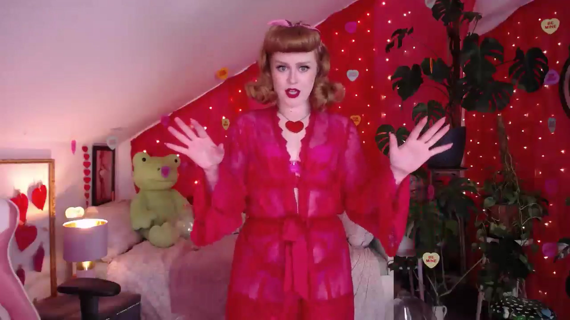 Gallery image thumbnail from LunaRoux's myfreecams stream on, 02/06/2026, 20:28 image 12 of 20