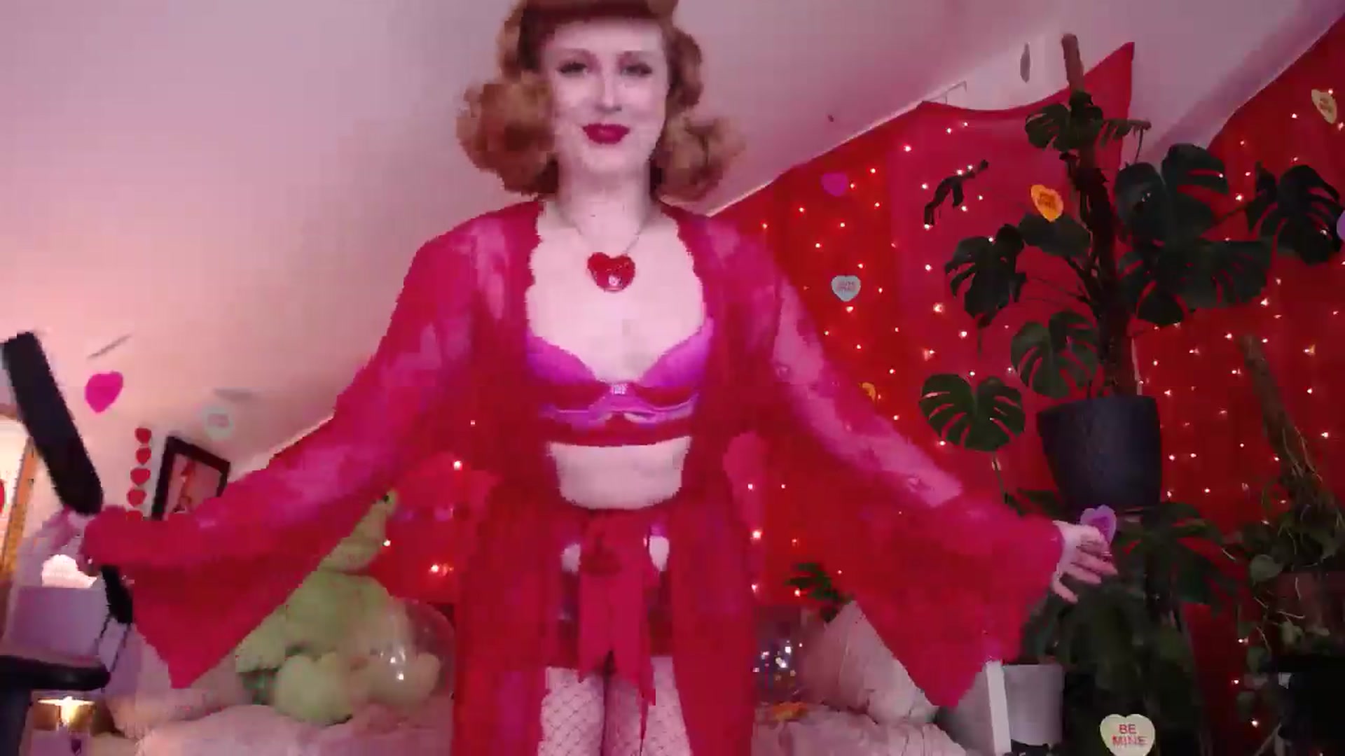 Gallery image thumbnail from LunaRoux's myfreecams stream on, 02/06/2026, 20:28 image 11 of 20