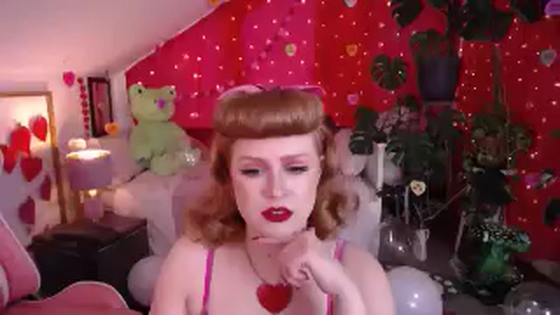 Gallery image thumbnail from LunaRoux's myfreecams stream on, 02/06/2026, 21:03 image 20 of 20