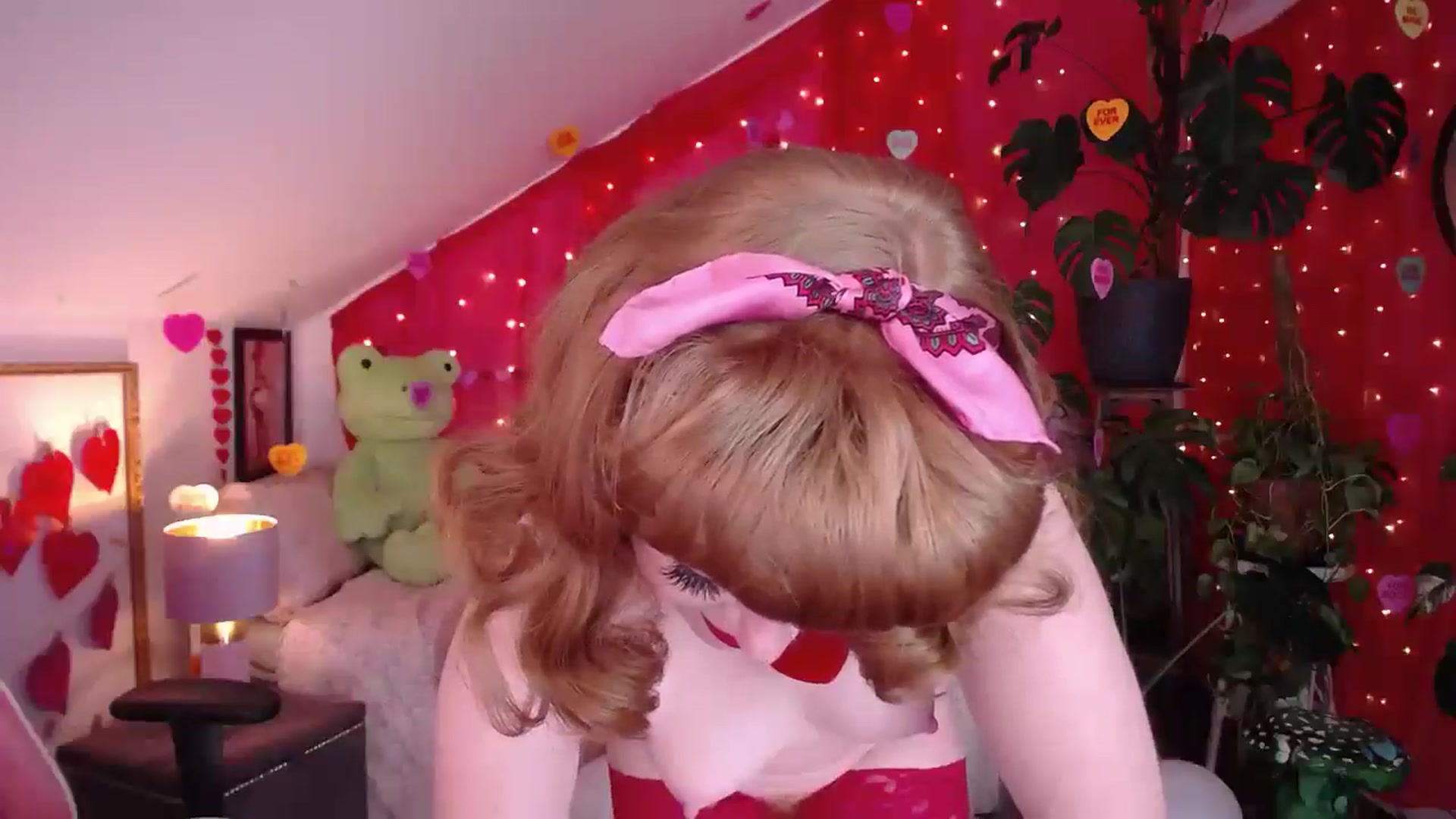 Gallery image thumbnail from LunaRoux's myfreecams stream on, 02/06/2026, 22:11 image 10 of 20