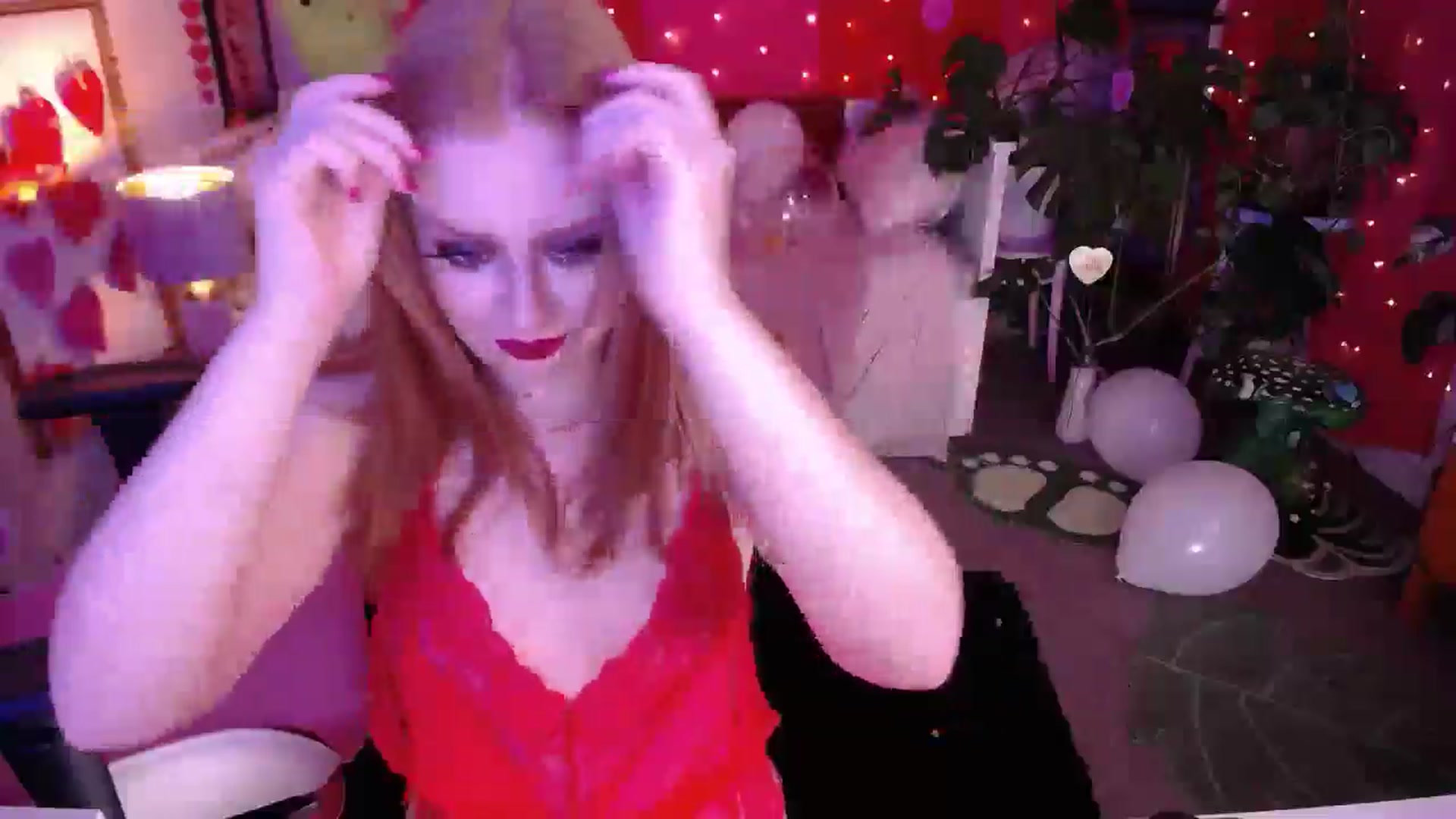 Gallery image thumbnail from LunaRoux's myfreecams stream on, 02/10/2026, 22:58 image 9 of 20