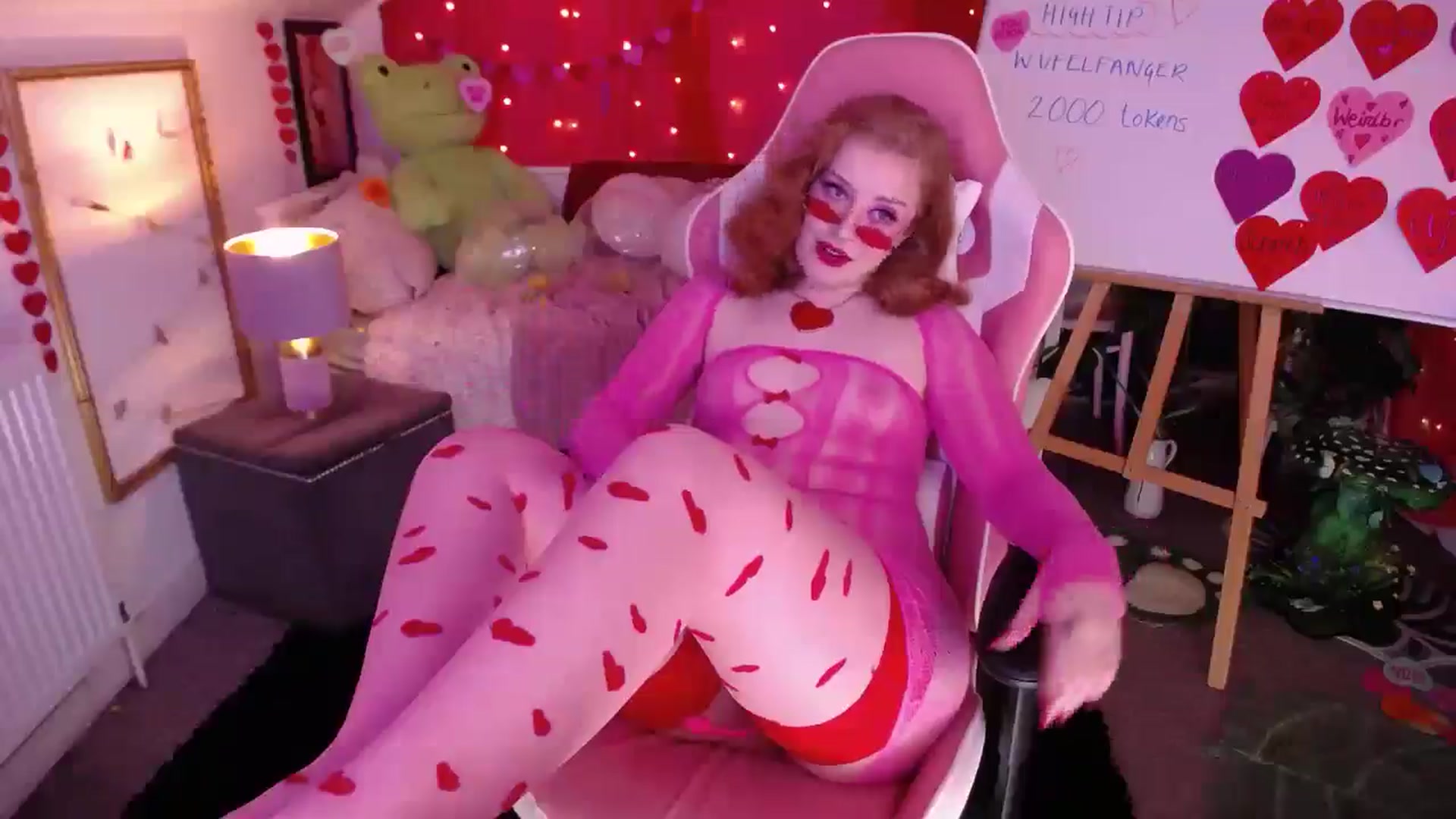 Gallery image thumbnail from LunaRoux's myfreecams stream on, 02/14/2026, 22:57 image 16 of 20