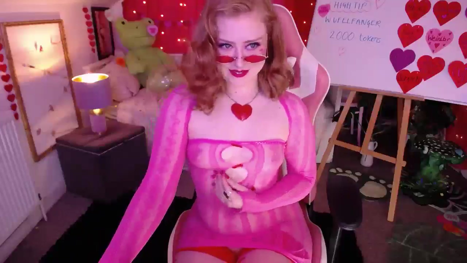 Gallery image thumbnail from LunaRoux's myfreecams stream on, 02/14/2026, 22:57 image 17 of 20