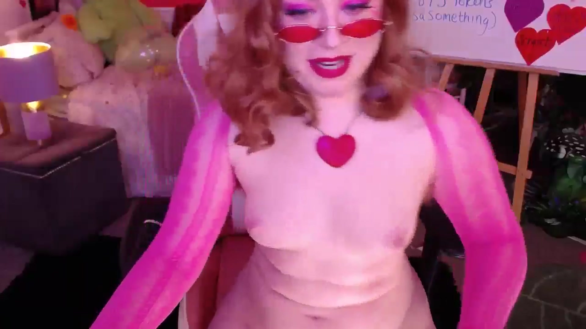 Gallery image thumbnail from LunaRoux's myfreecams stream on, 02/15/2026, 02:09 image 10 of 20