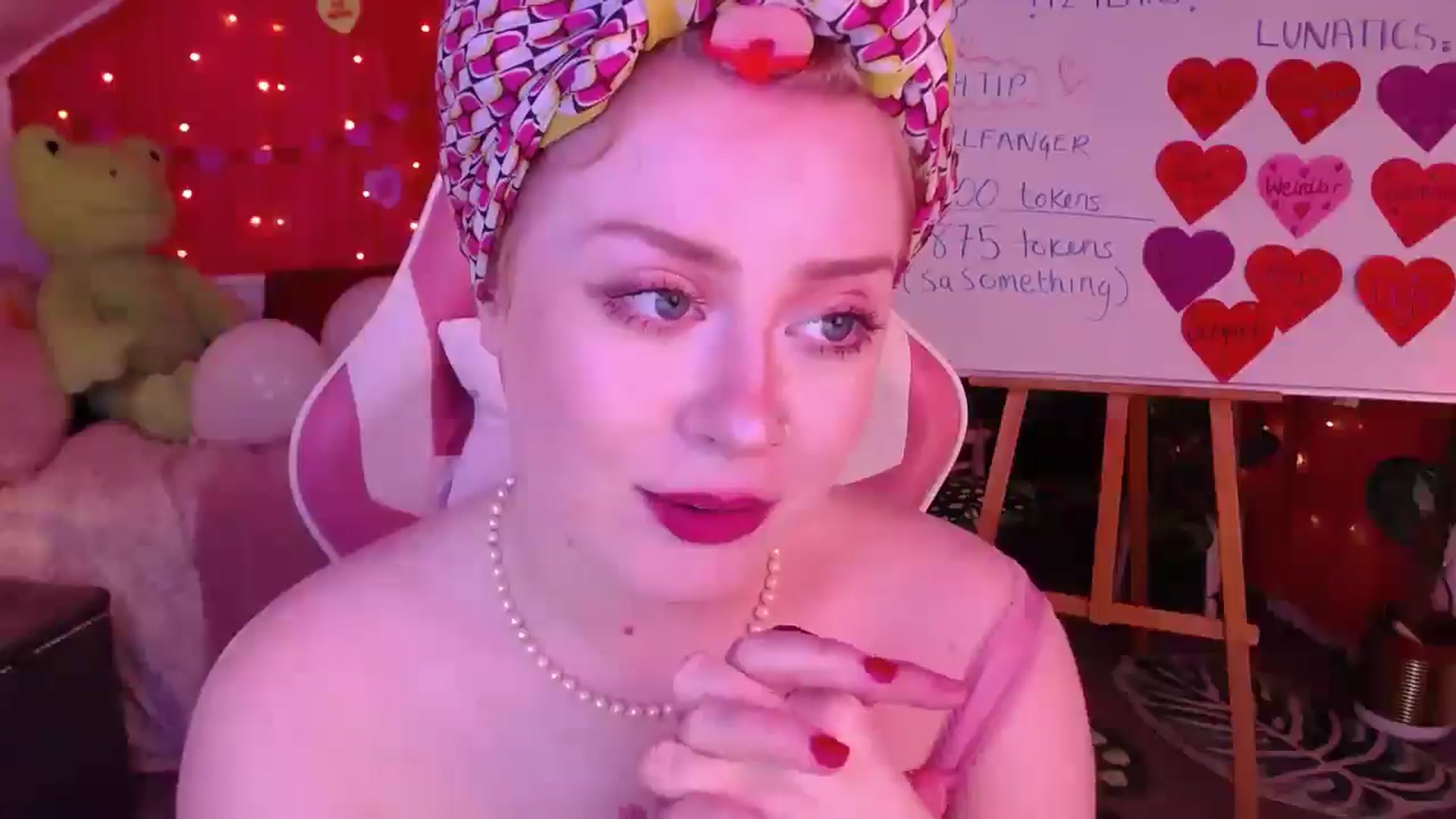 Gallery image thumbnail from LunaRoux's myfreecams stream on, 02/25/2026, 22:38 image 2 of 20