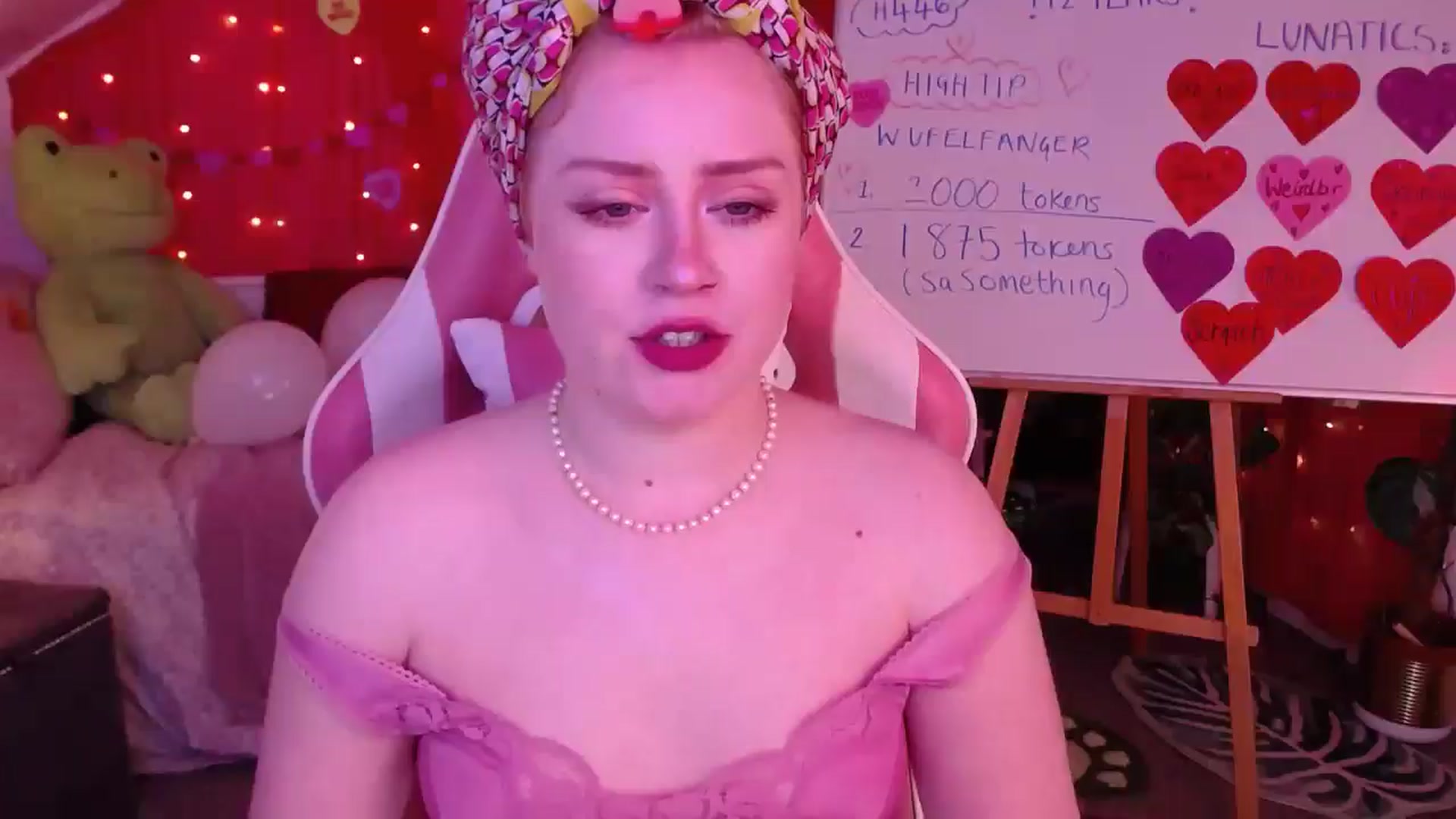 Gallery image thumbnail from LunaRoux's myfreecams stream on, 02/25/2026, 22:38 image 1 of 20