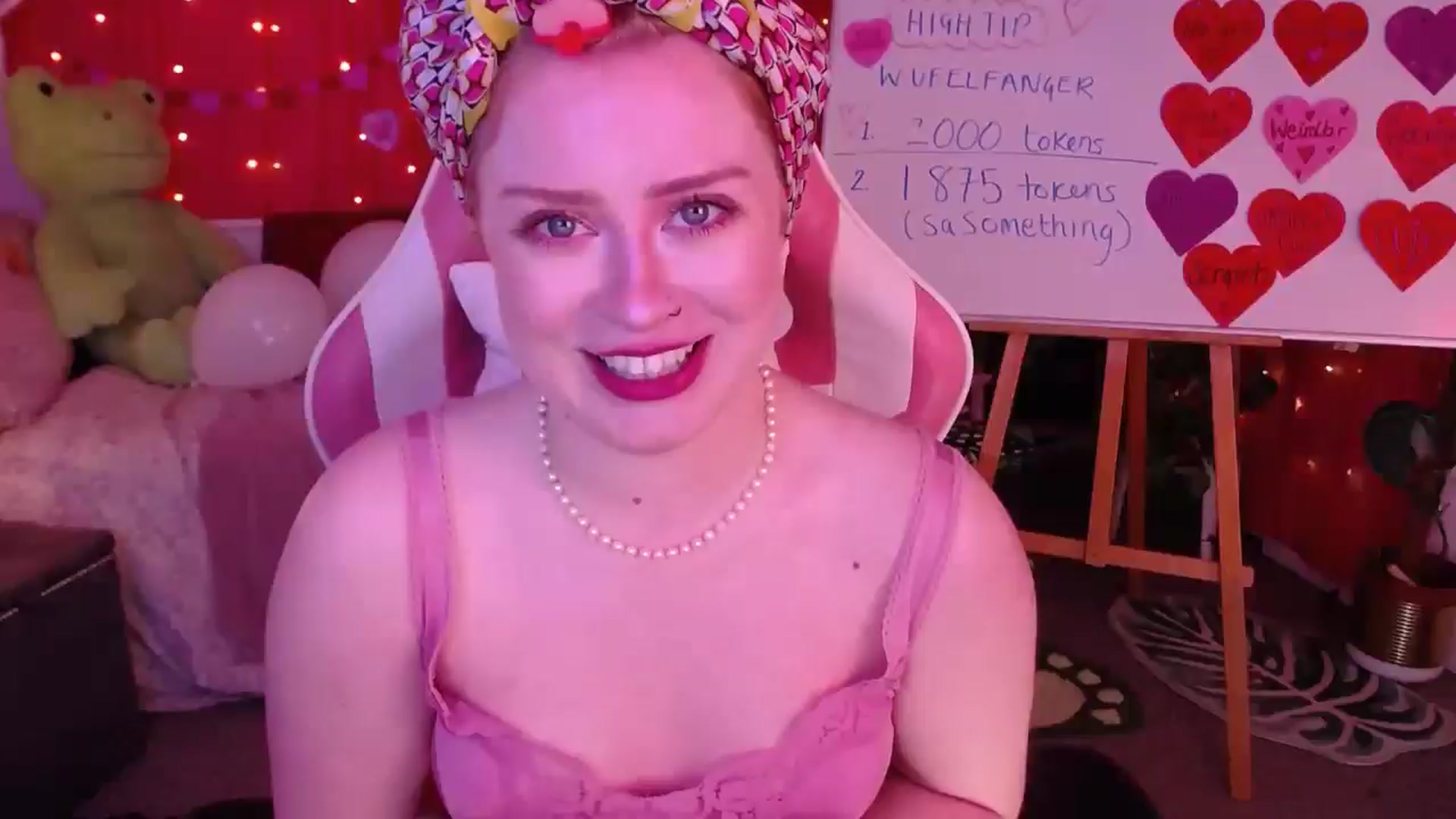 Gallery image thumbnail from LunaRoux's myfreecams stream on, 02/25/2026, 22:38 image 7 of 20