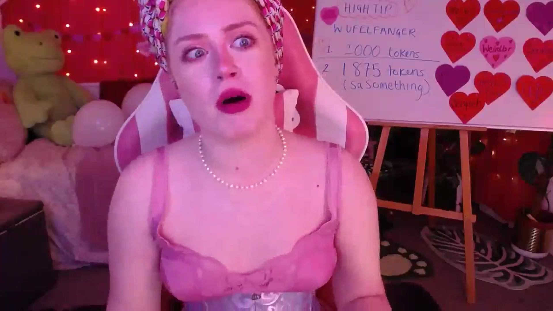 Gallery image thumbnail from LunaRoux's myfreecams stream on, 02/25/2026, 22:38 image 6 of 20