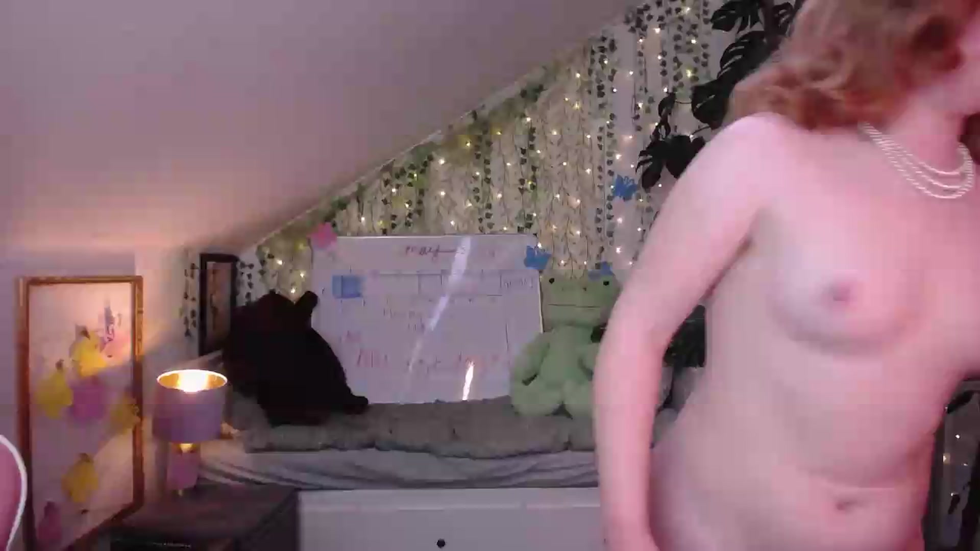 Gallery image thumbnail from LunaRoux's myfreecams stream on, 05/28/2026, 19:18 image 15 of 20