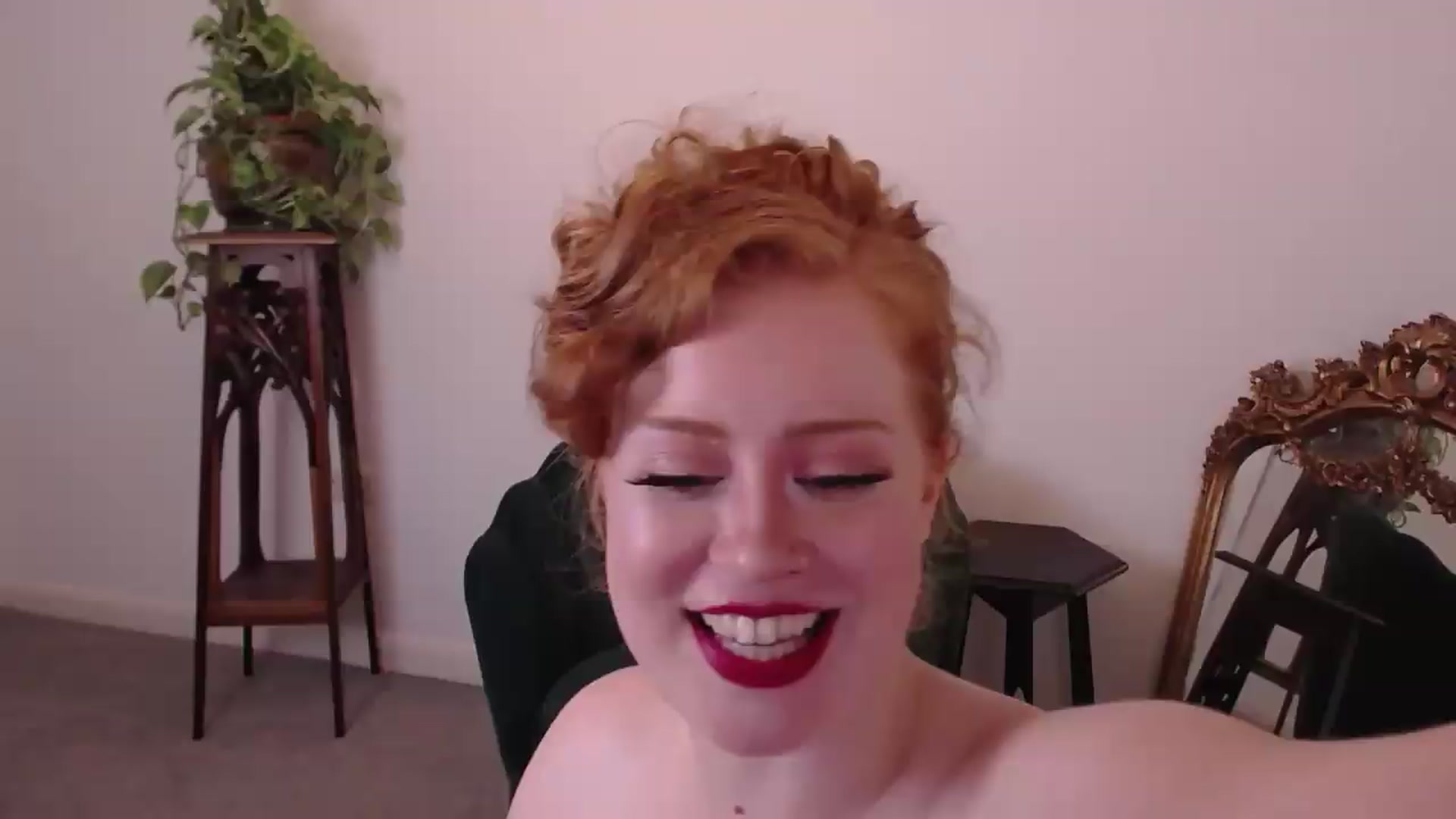 Gallery image thumbnail from LunaRoux's myfreecams stream on, 07/28/2026, 22:45 image 19 of 20