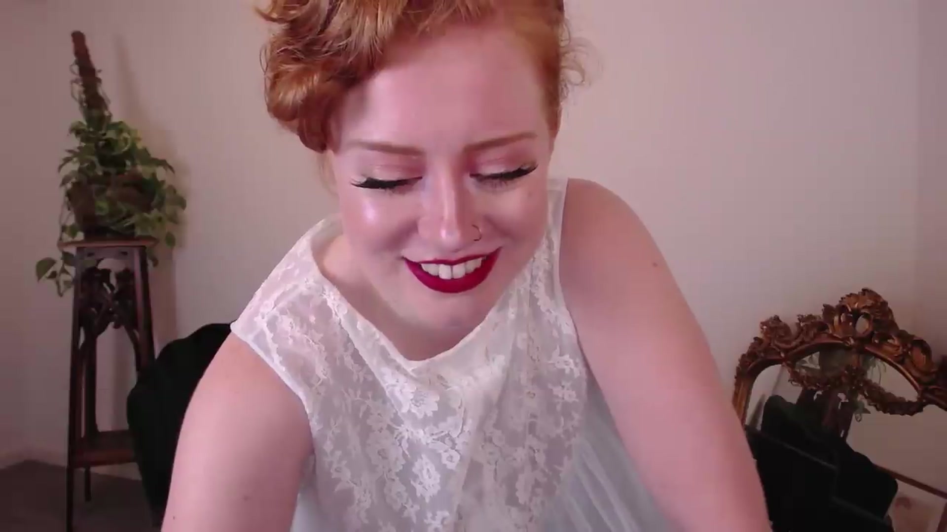 Gallery image thumbnail from LunaRoux's myfreecams stream on, 07/28/2026, 22:45 image 10 of 20