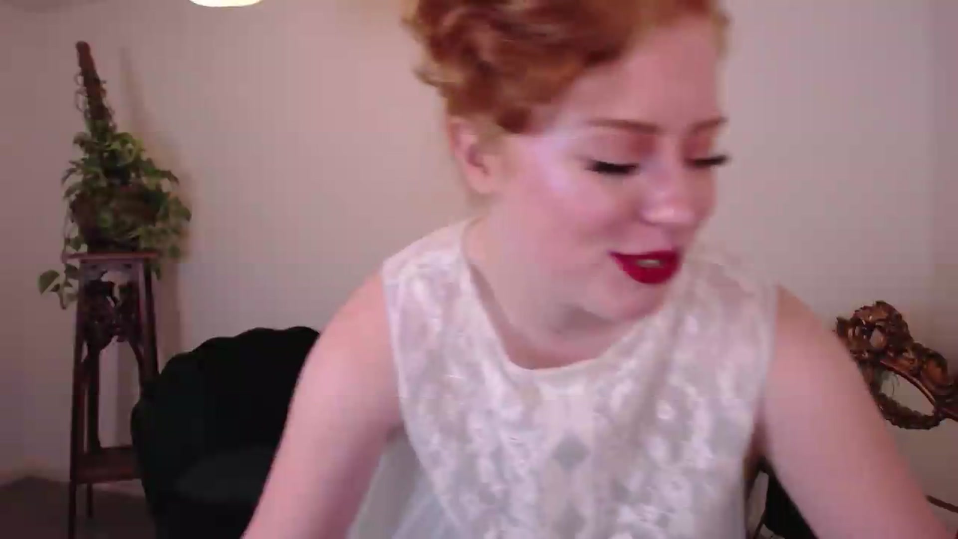 Gallery image thumbnail from LunaRoux's myfreecams stream on, 07/28/2026, 22:45 image 12 of 20
