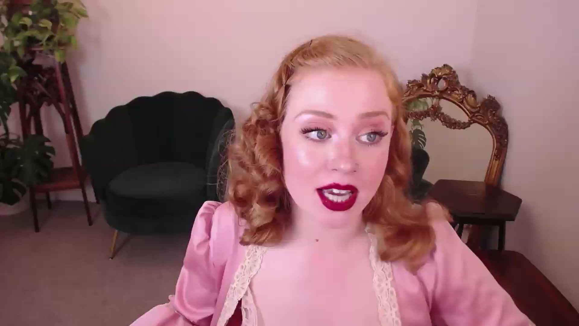 Gallery image thumbnail from LunaRoux's myfreecams stream on, 08/10/2026, 21:42 image 13 of 20