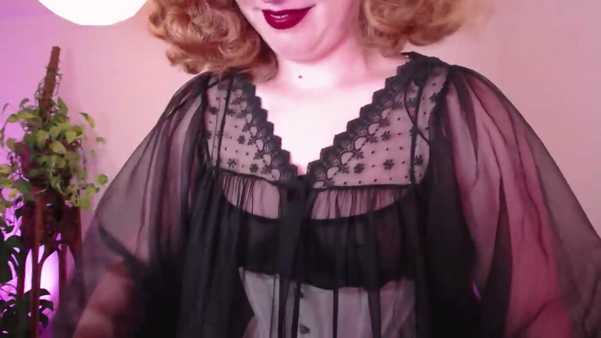 Gallery image thumbnail from LunaRoux's myfreecams stream on, 08/24/2026, 20:29 image 12 of 20