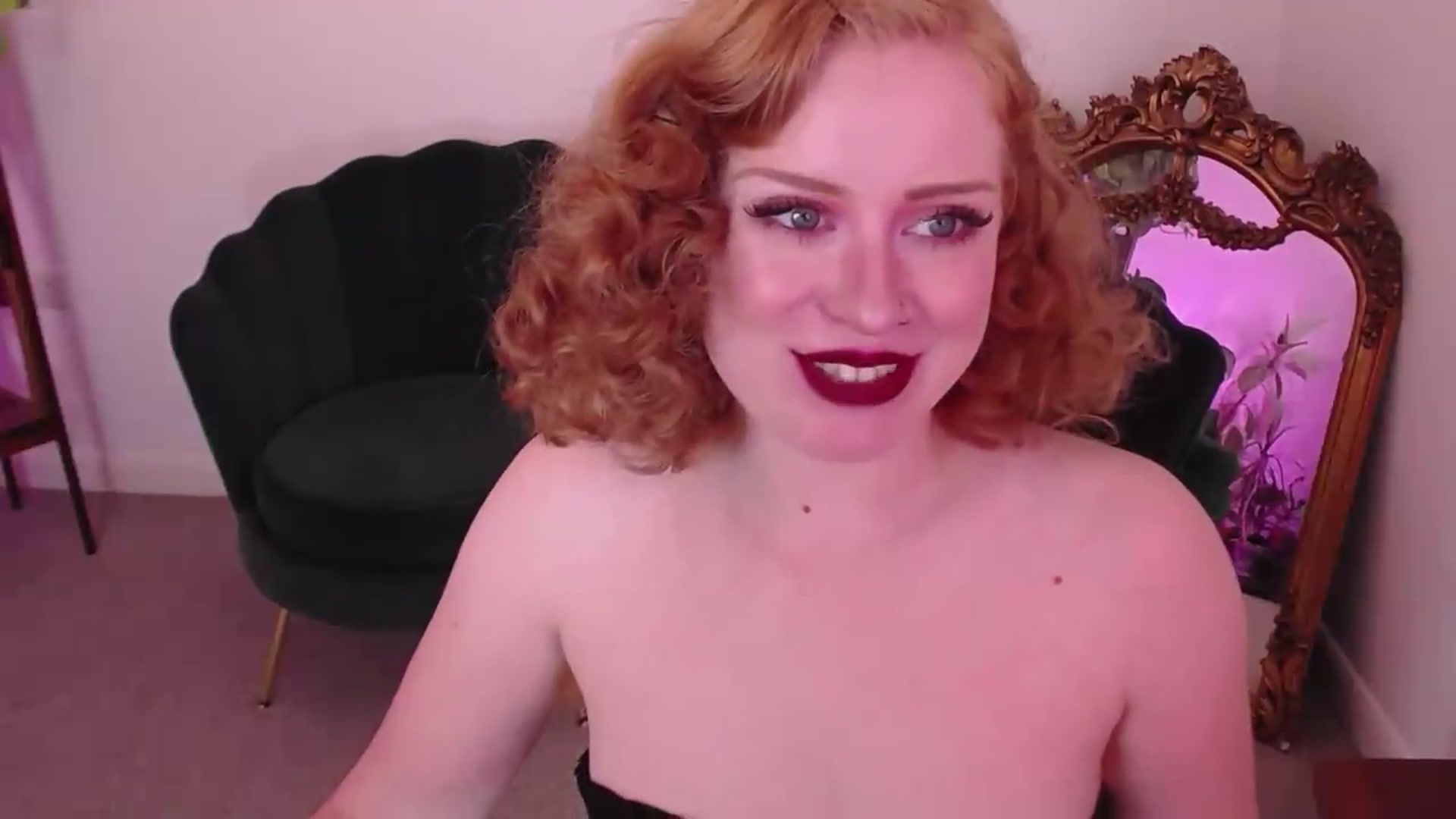 Gallery image thumbnail from LunaRoux's myfreecams stream on, 08/24/2026, 21:39 image 19 of 20