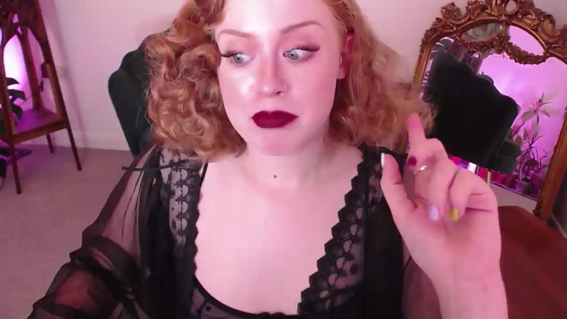 Gallery image thumbnail from LunaRoux's myfreecams stream on, 08/24/2026, 21:39 image 1 of 20