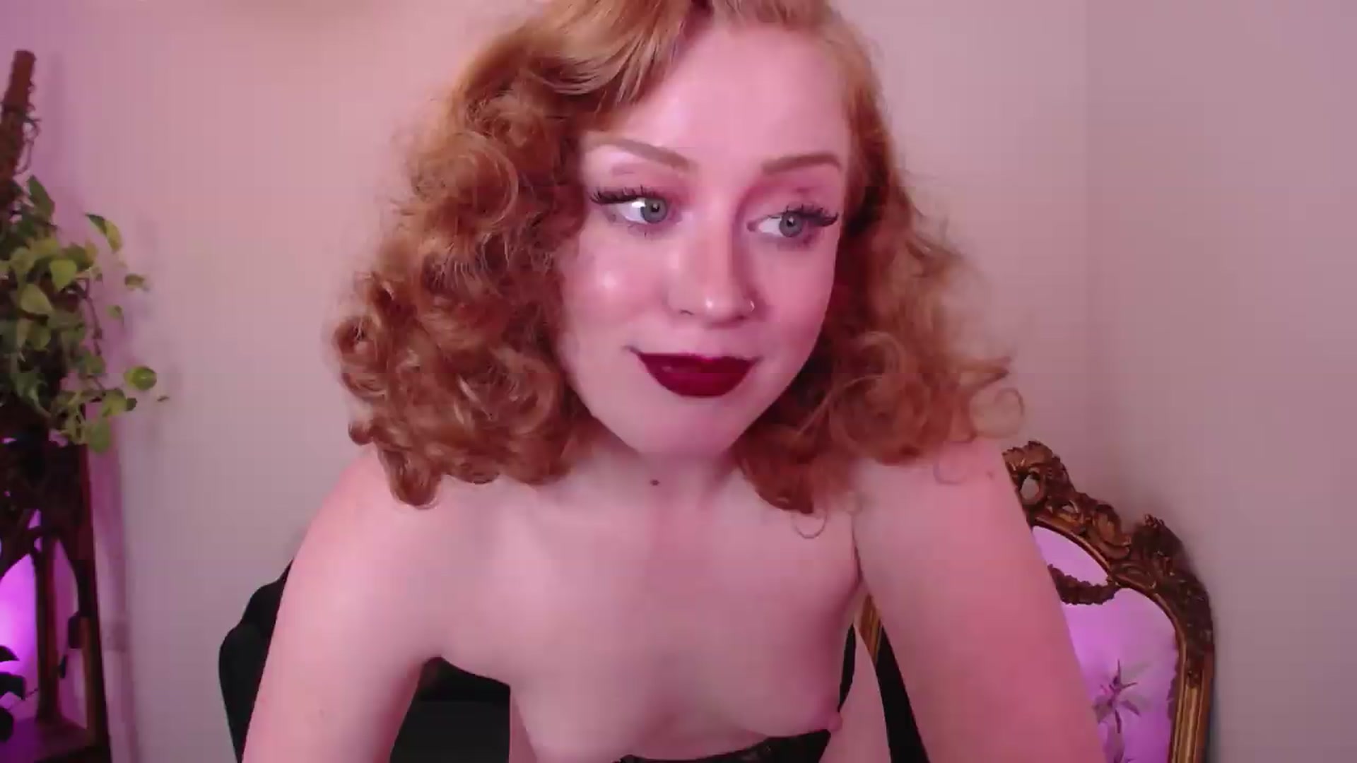 Gallery image thumbnail from LunaRoux's myfreecams stream on, 08/24/2026, 23:41 image 1 of 20