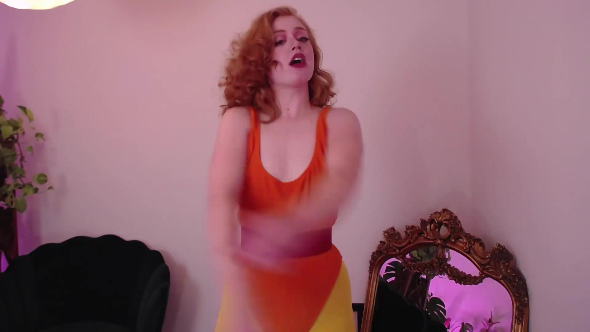 Gallery image thumbnail from LunaRoux's myfreecams stream on, 08/26/2026, 21:16 image 8 of 20