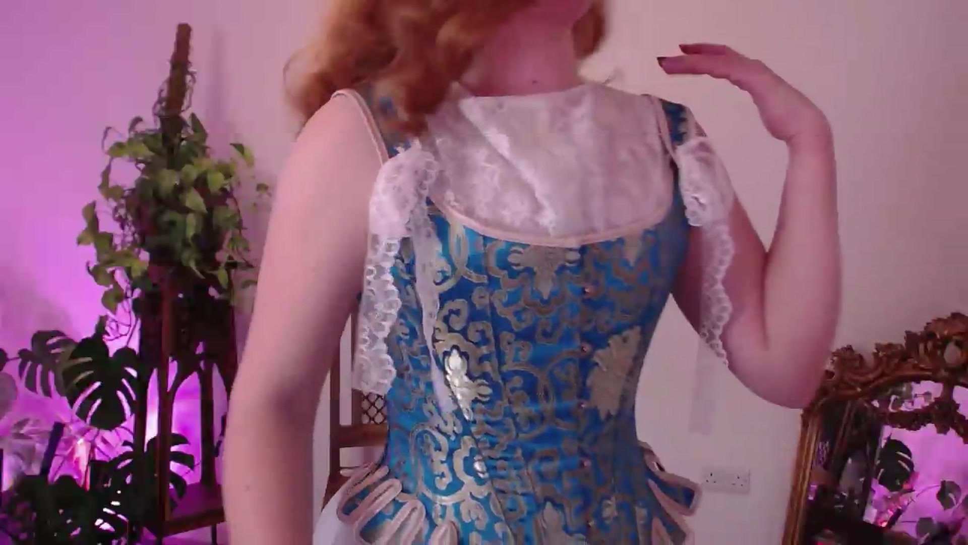 Gallery image thumbnail from LunaRoux's myfreecams stream on, 08/30/2026, 23:01 image 5 of 20