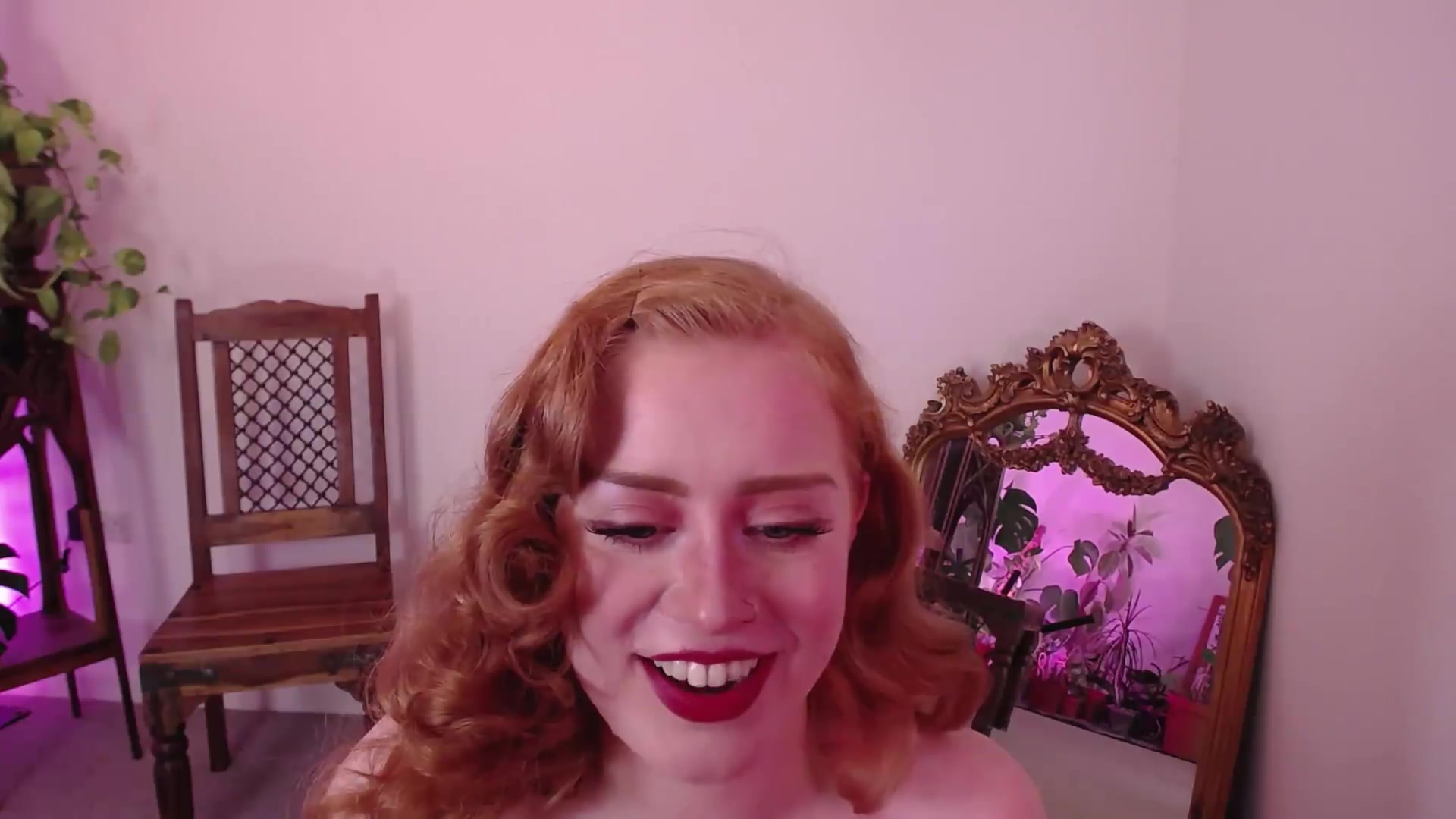 Gallery image thumbnail from LunaRoux's myfreecams stream on, 09/04/2026, 21:30 image 17 of 20