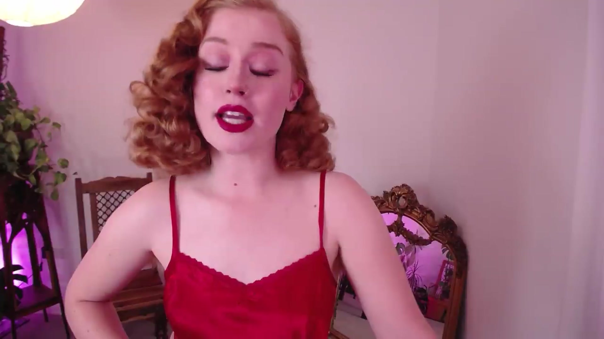 Gallery image thumbnail from LunaRoux's myfreecams stream on, 09/08/2026, 22:05 image 17 of 20