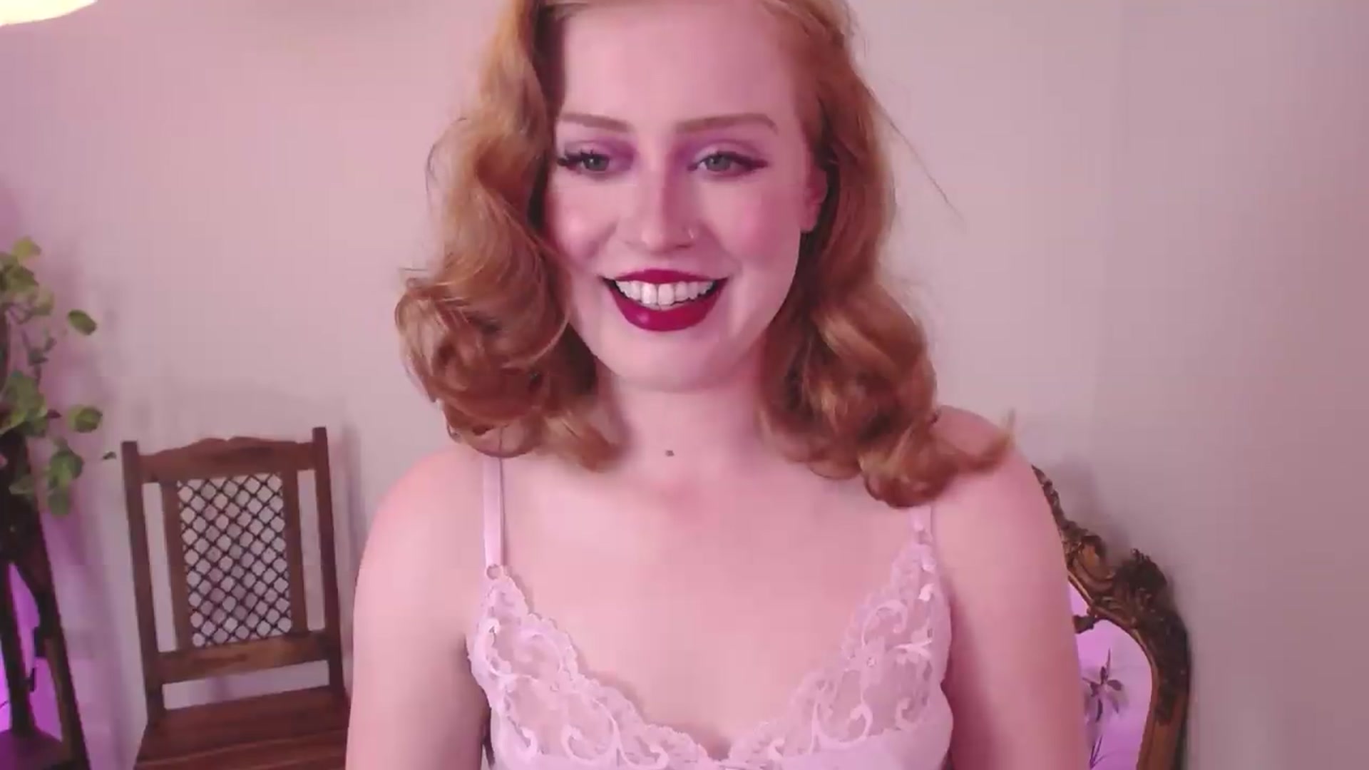 Gallery image thumbnail from LunaRoux's myfreecams stream on, 09/10/2026, 22:48 image 4 of 20