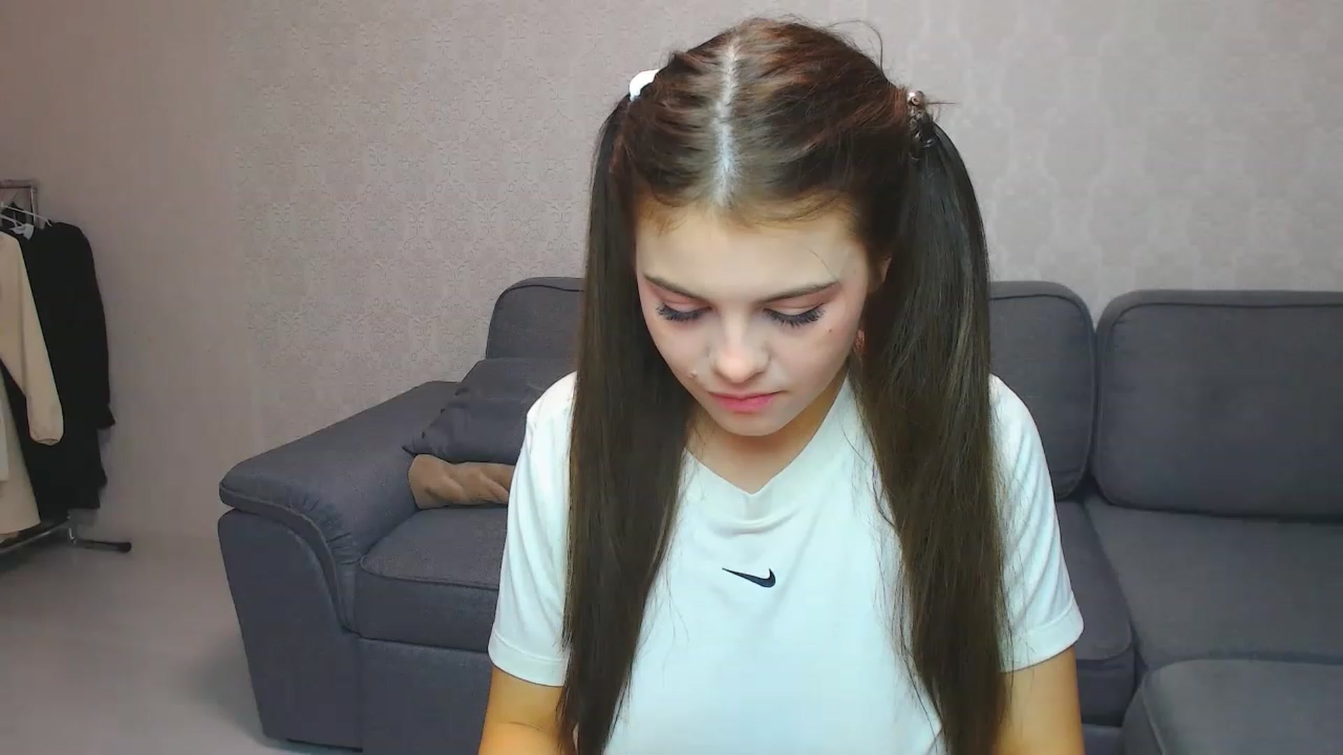 Gallery image thumbnail from LunaSeduces's myfreecams stream on, 11/20/2022, 16:24 image 7 of 20