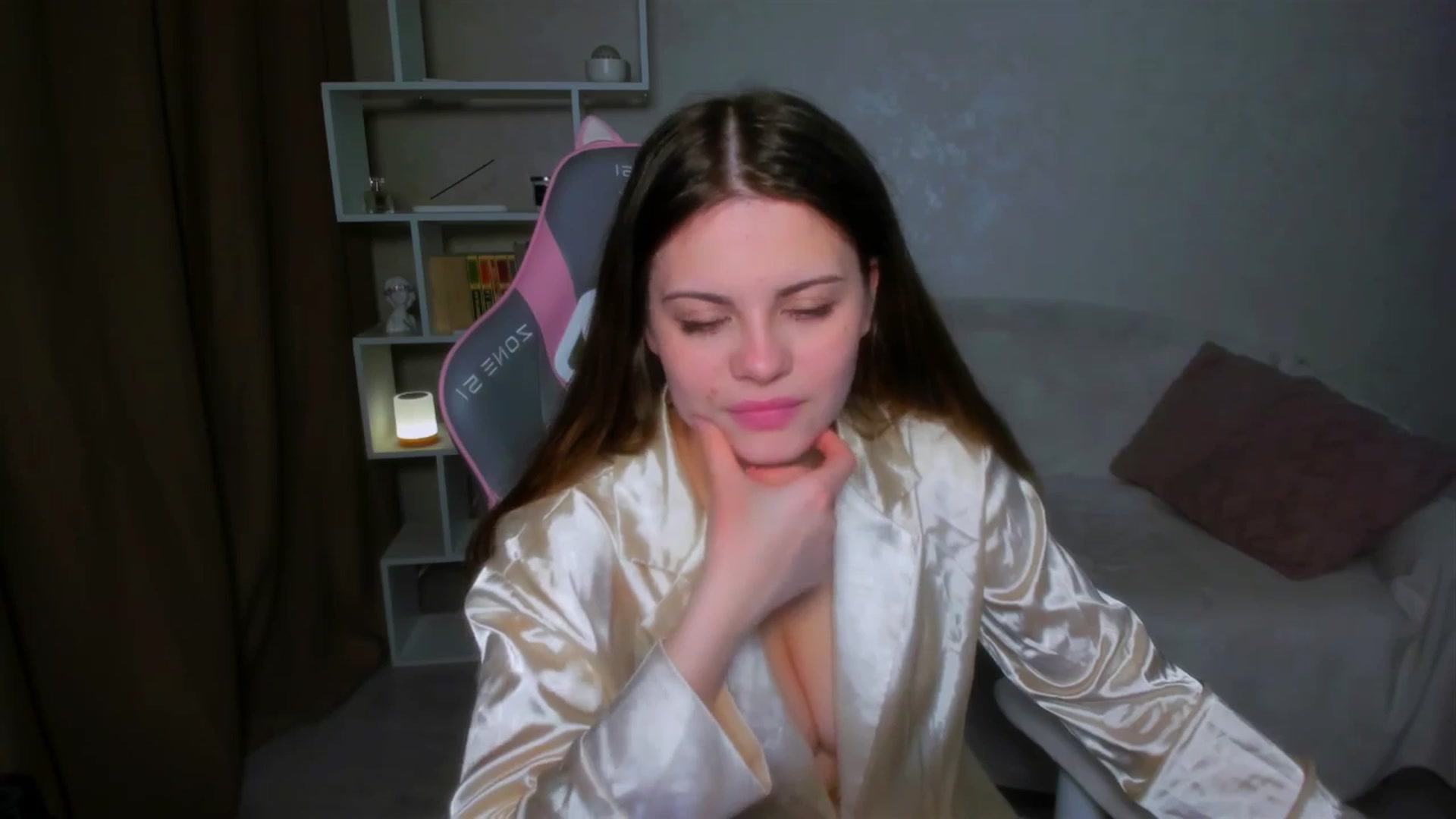 Gallery image thumbnail from LunaSeduces's myfreecams stream on, 04/26/2025, 19:23 image 2 of 20