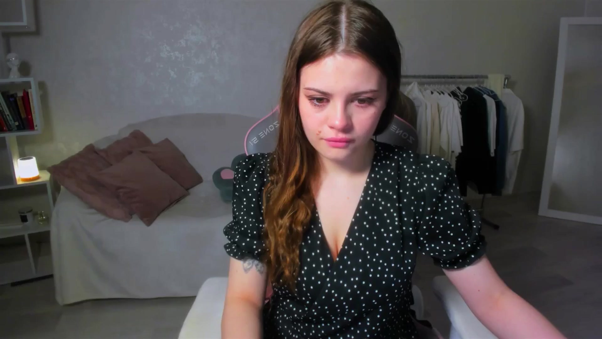 Gallery image thumbnail from LunaSeduces's myfreecams stream on, 05/16/2025, 16:51 image 20 of 20