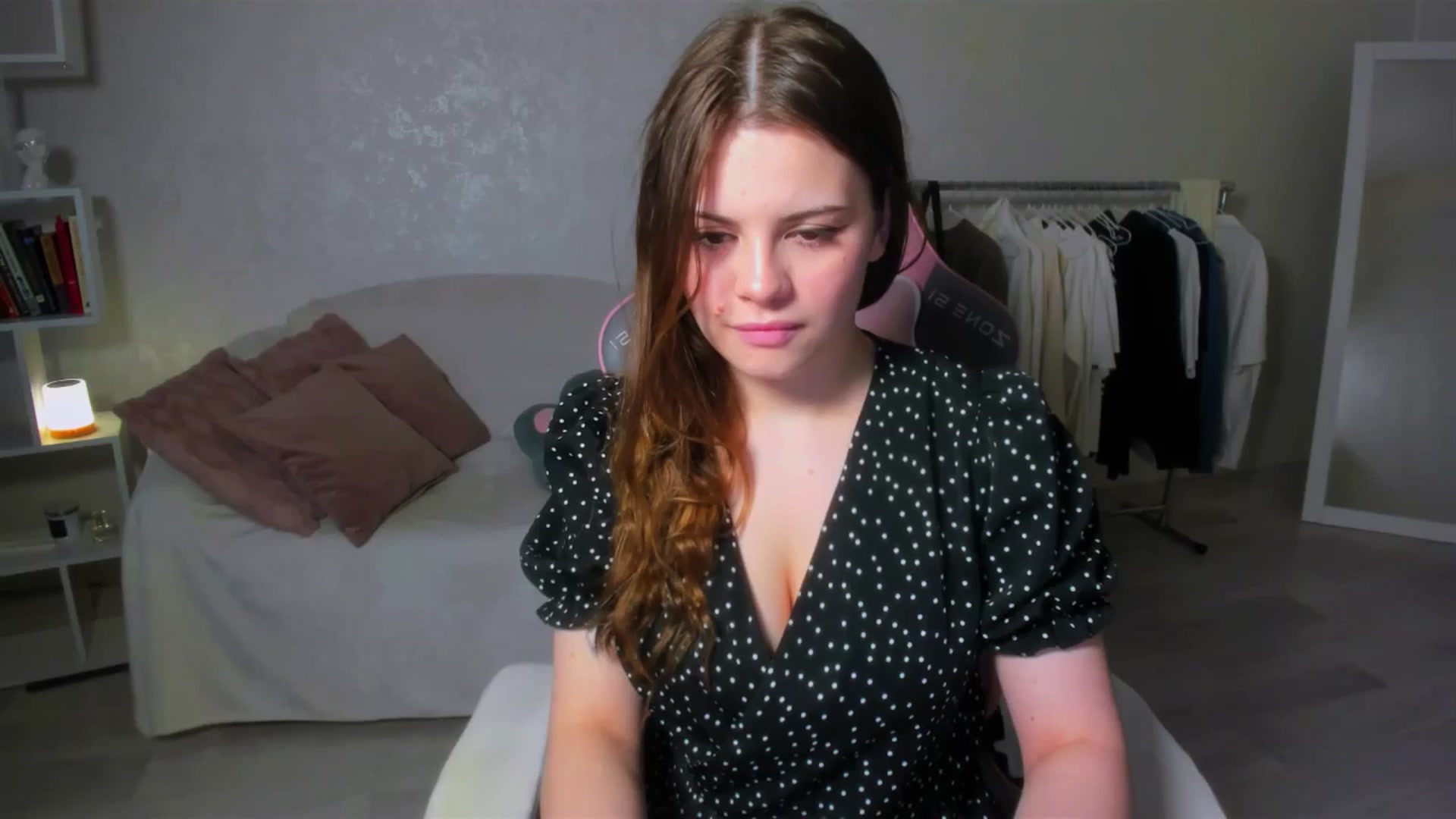Gallery image thumbnail from LunaSeduces's myfreecams stream on, 05/16/2025, 16:51 image 1 of 20