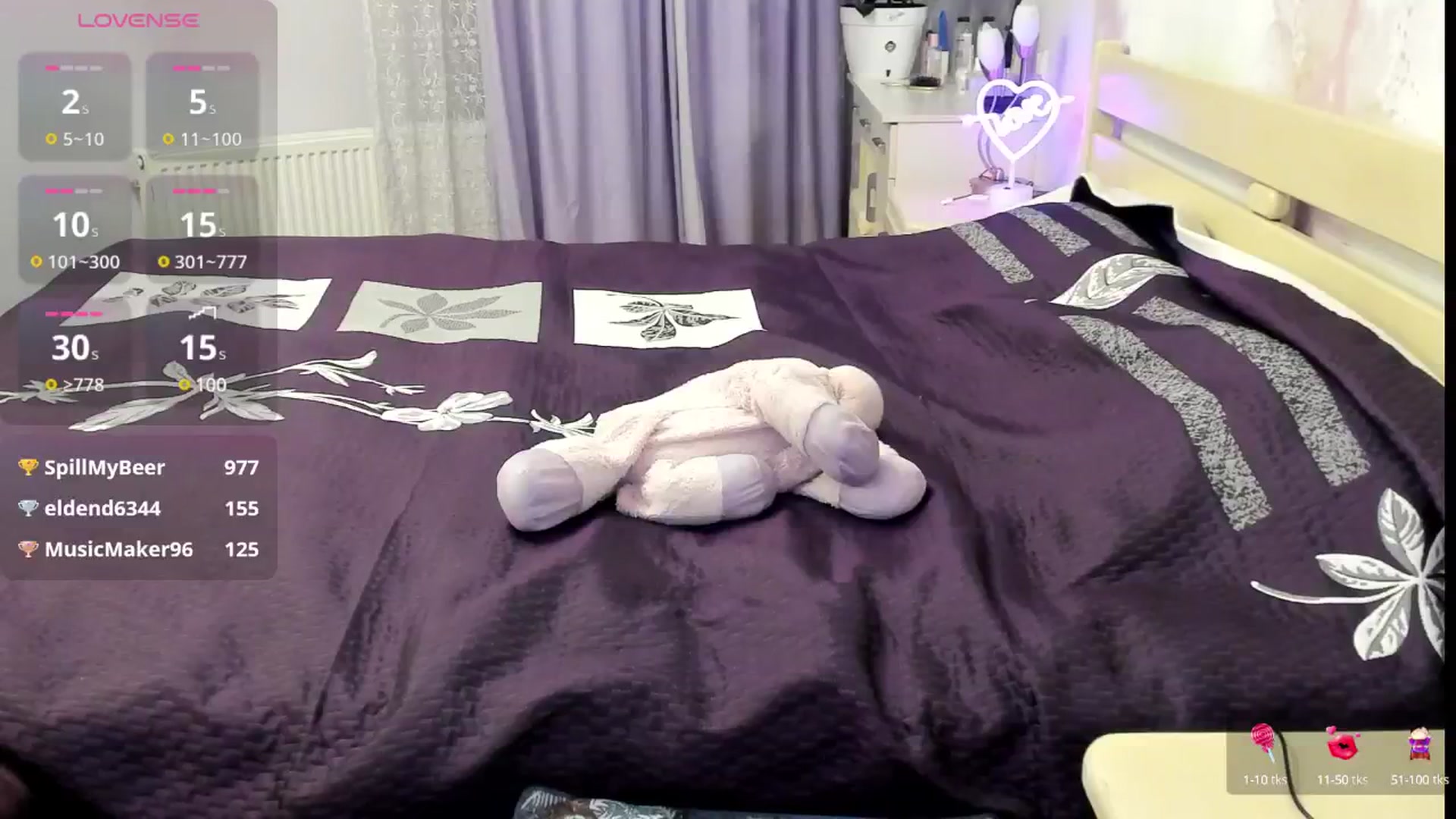 Gallery image thumbnail from LunaStarLovs's myfreecams stream on, 11/02/2024, 15:12 image 18 of 20